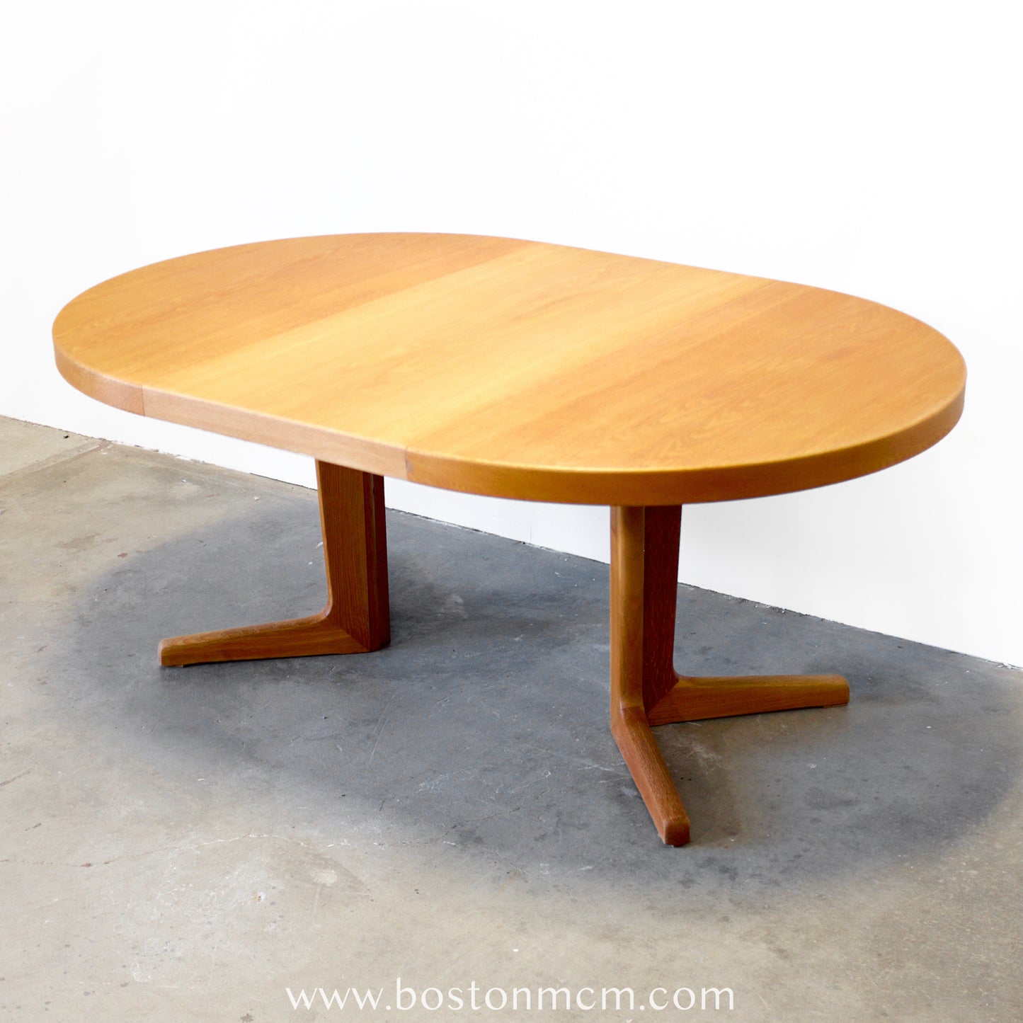 Skovby Møbelfabrik Round Dining Table - #A1534
