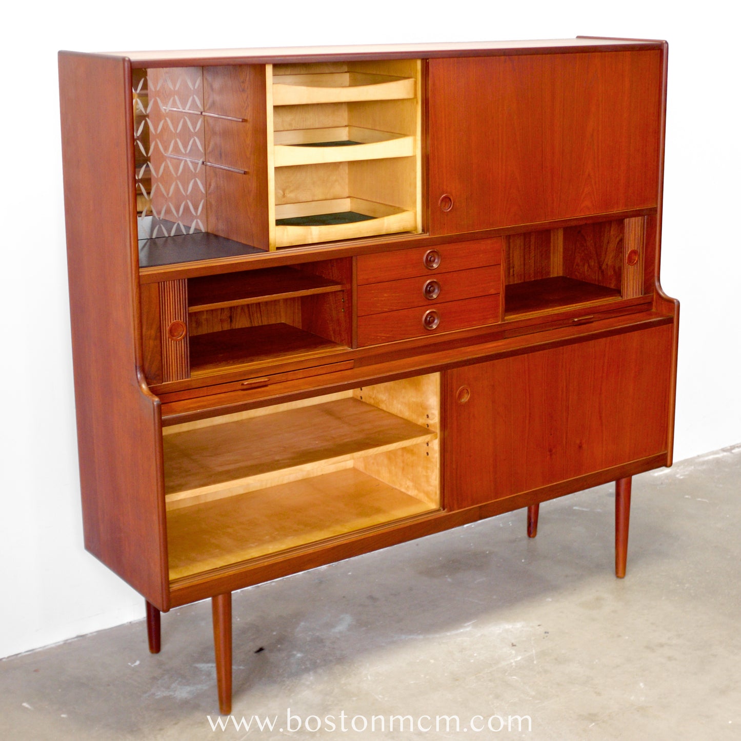 J. Skaaning & Søn Møbelfabrik Teak Highboard Designed by Johannes Andersen - #A1810