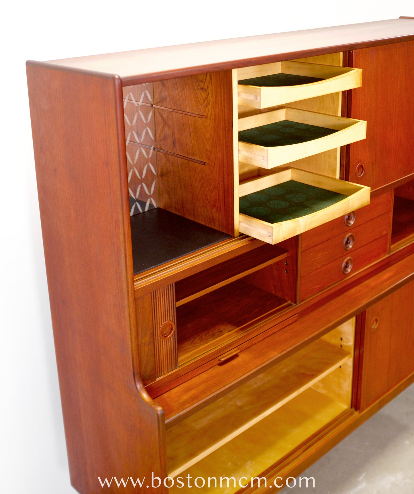 J. Skaaning & Søn Møbelfabrik Teak Highboard Designed by Johannes Andersen - #A1810