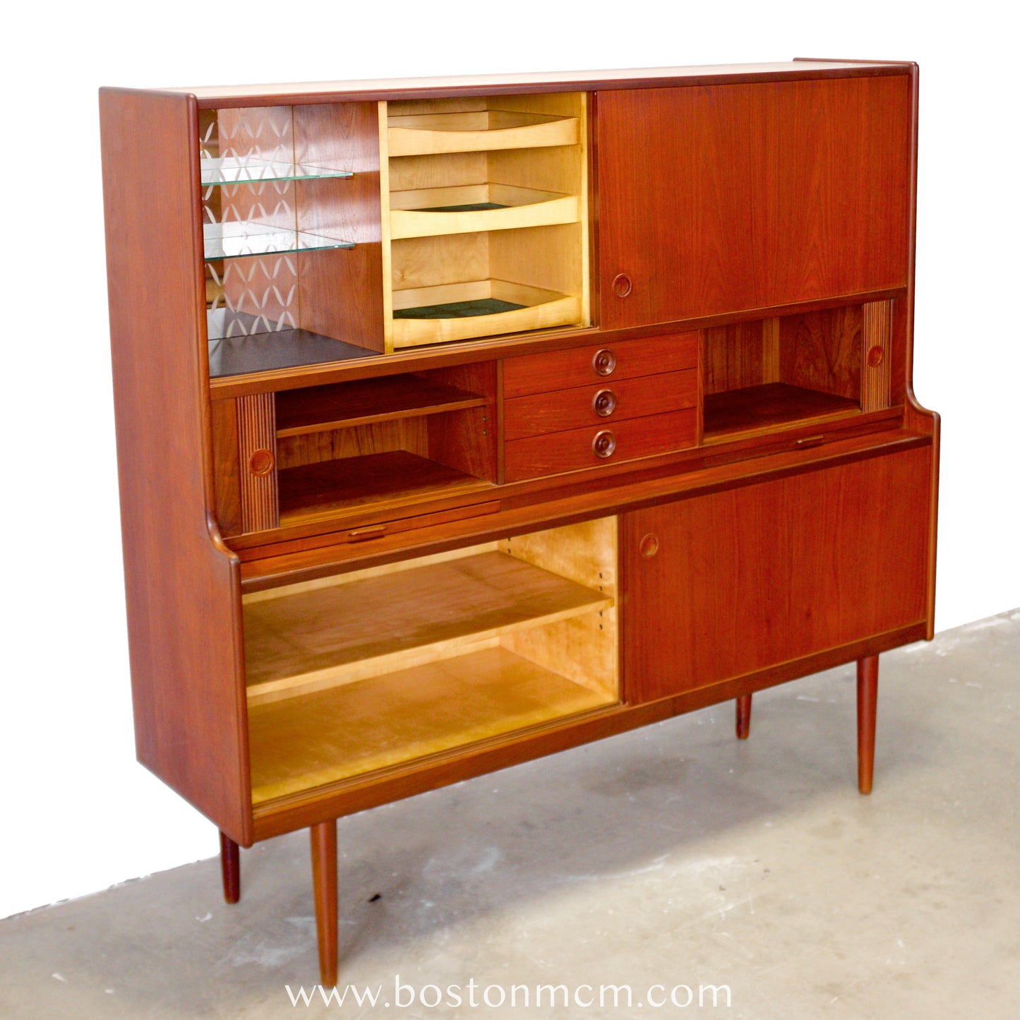J. Skaaning & Søn Møbelfabrik Teak Highboard Designed by Johannes Andersen - #A1810