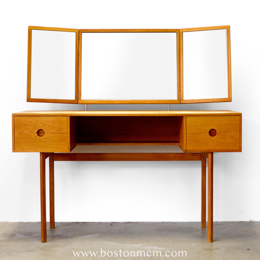 Aksel Kjersgaard Model #40 Vanity with Mirror Designed by Kai Kristiansen - #A1583