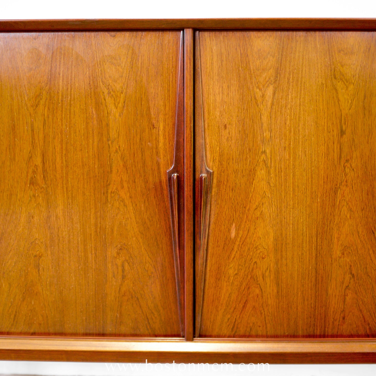 Omann Jun. Møbelfabrik  Model #19  Rosewood Tall Sideboard / Highboard - #A1811