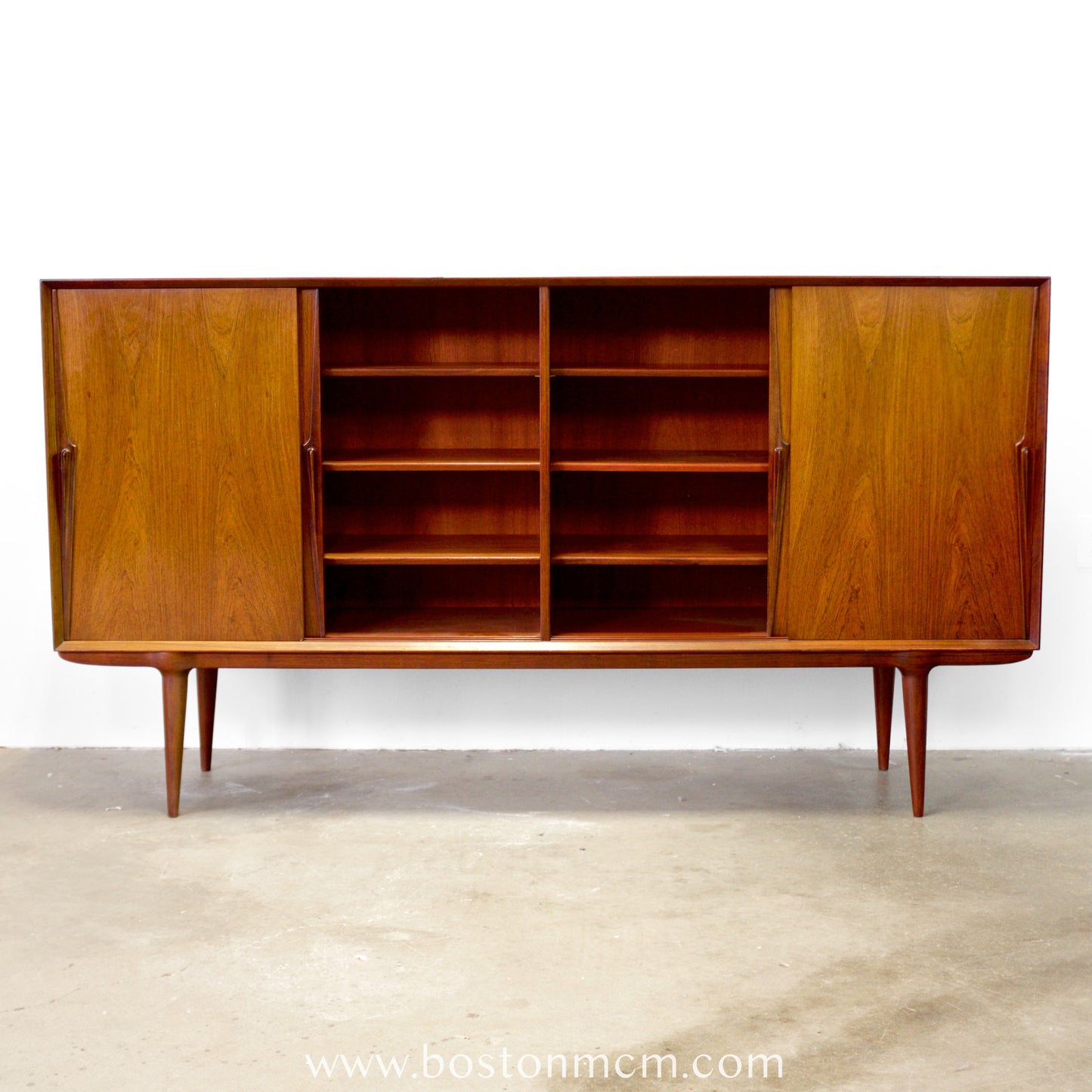 Omann Jun. Møbelfabrik  Model #19  Rosewood Tall Sideboard / Highboard - #A1811