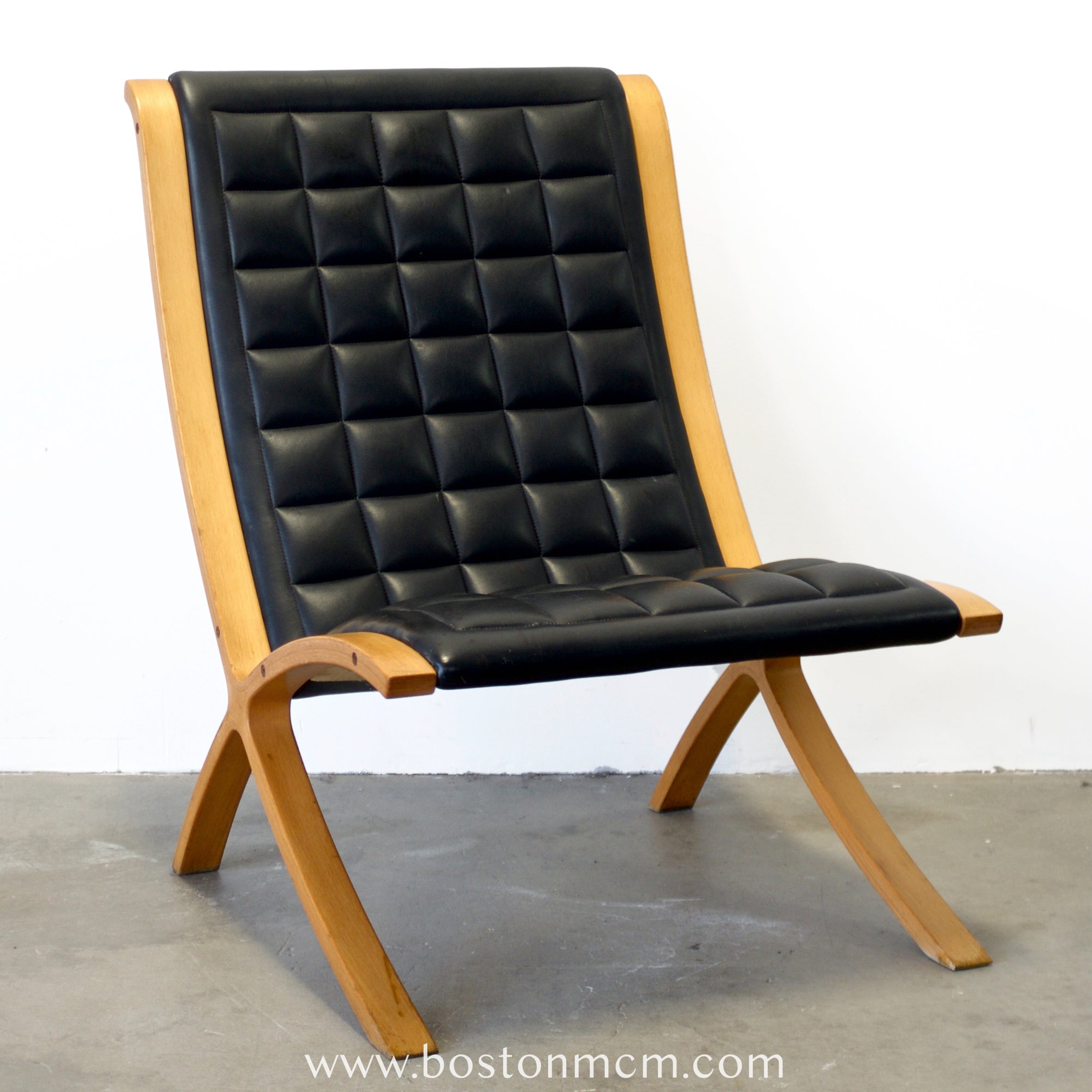 Fritz Hansen “Ax” Chair Designed by Peter Hvidt & Orla Mølgaard