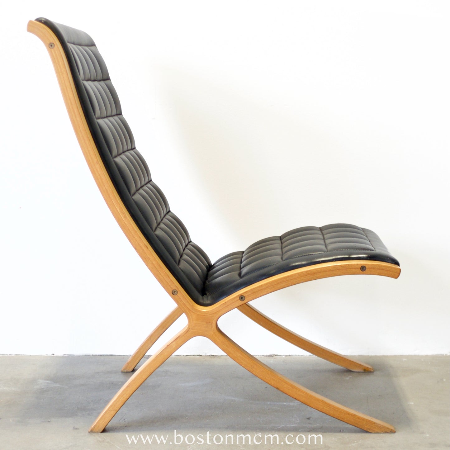 Fritz Hansen “Ax” Chair Designed by Peter Hvidt & Orla Mølgaard Nielsen - #A2199