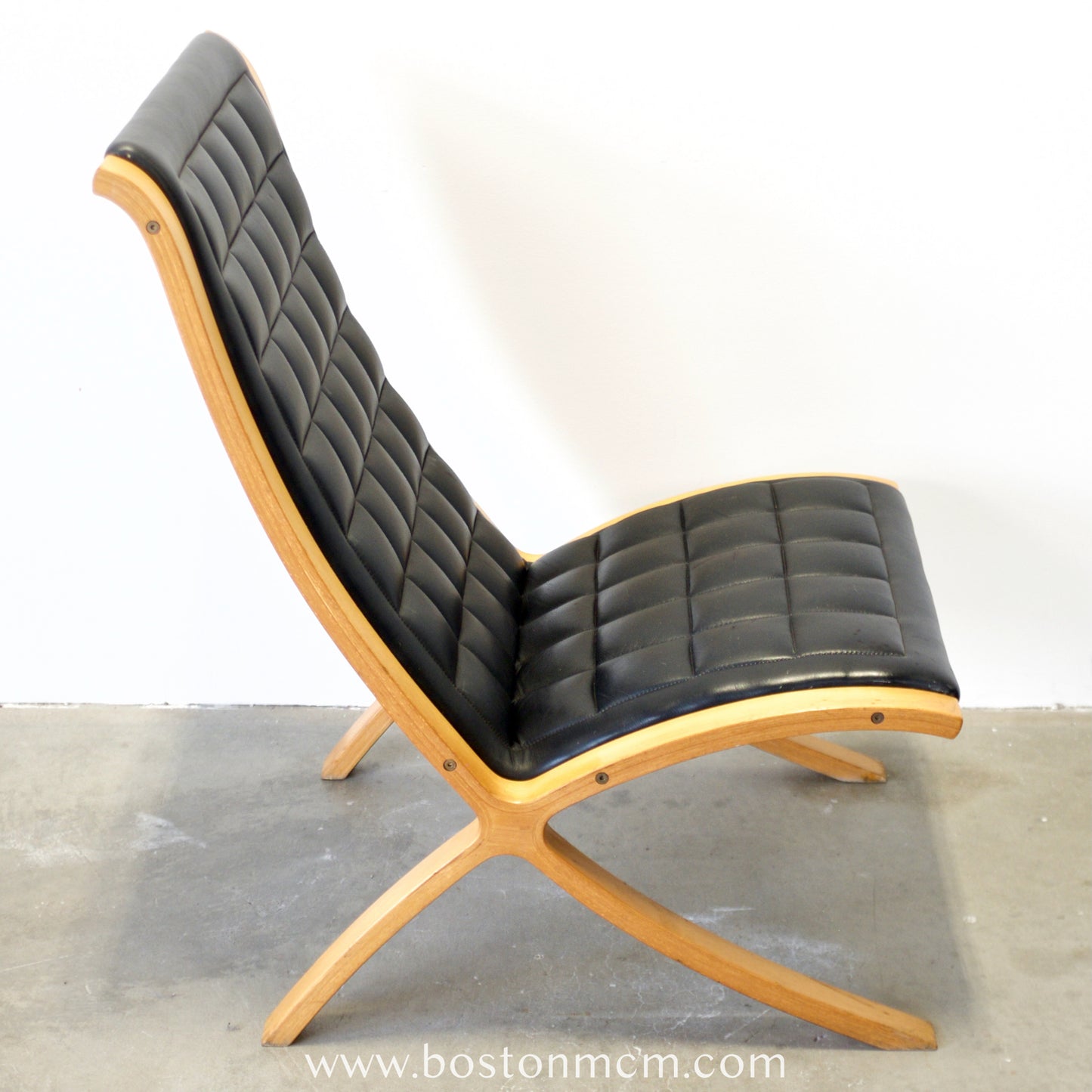 Fritz Hansen “Ax” Chair Designed by Peter Hvidt & Orla Mølgaard Nielsen - #A2199