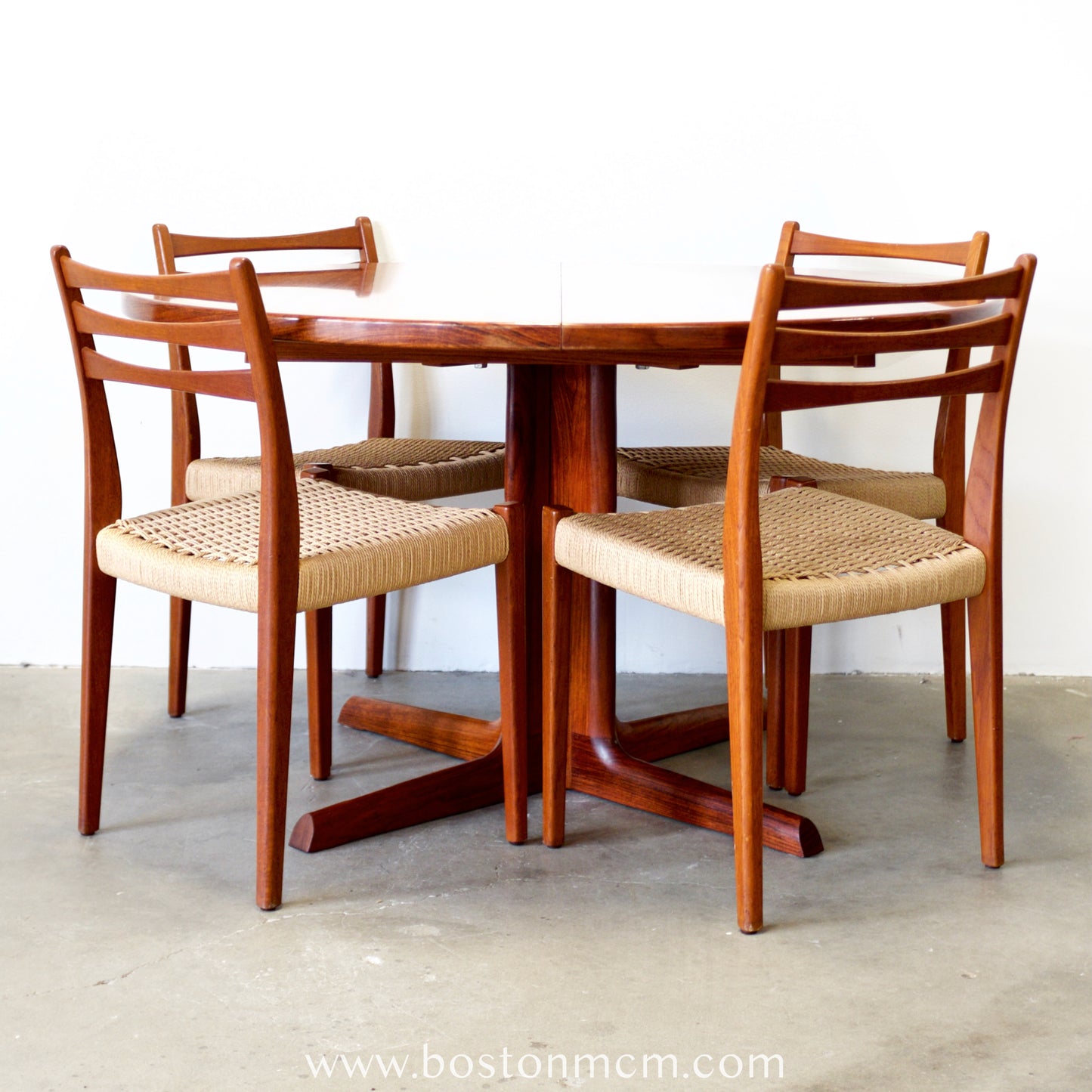 Danish Rosewood Dining Table w/ 2 Leaves - #A2198