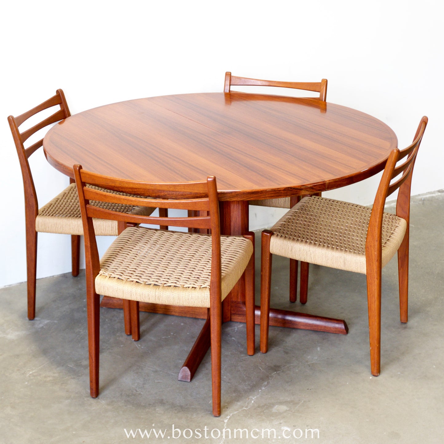 Danish Rosewood Dining Table w/ 2 Leaves - #A2198