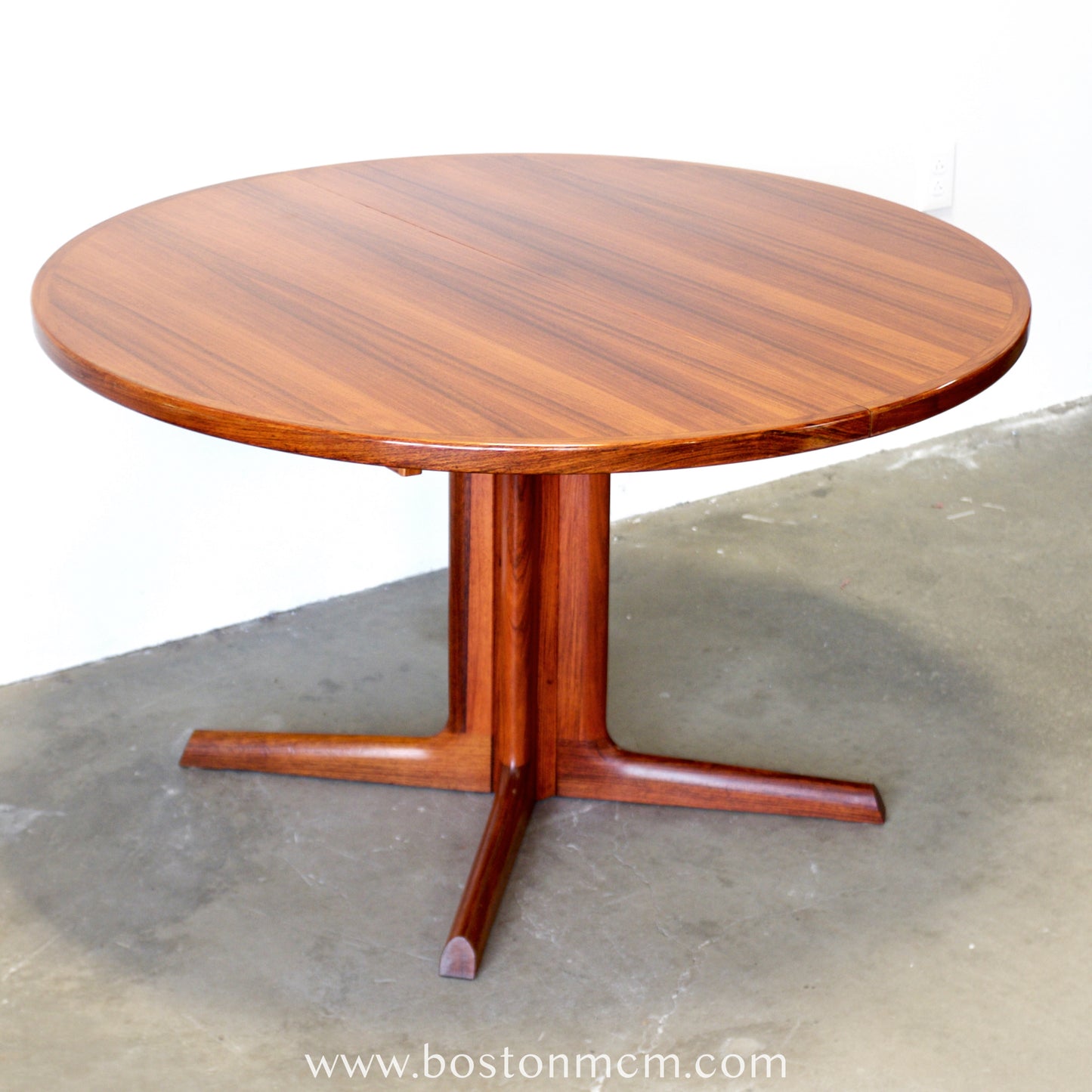Danish Rosewood Dining Table w/ 2 Leaves - #A2198