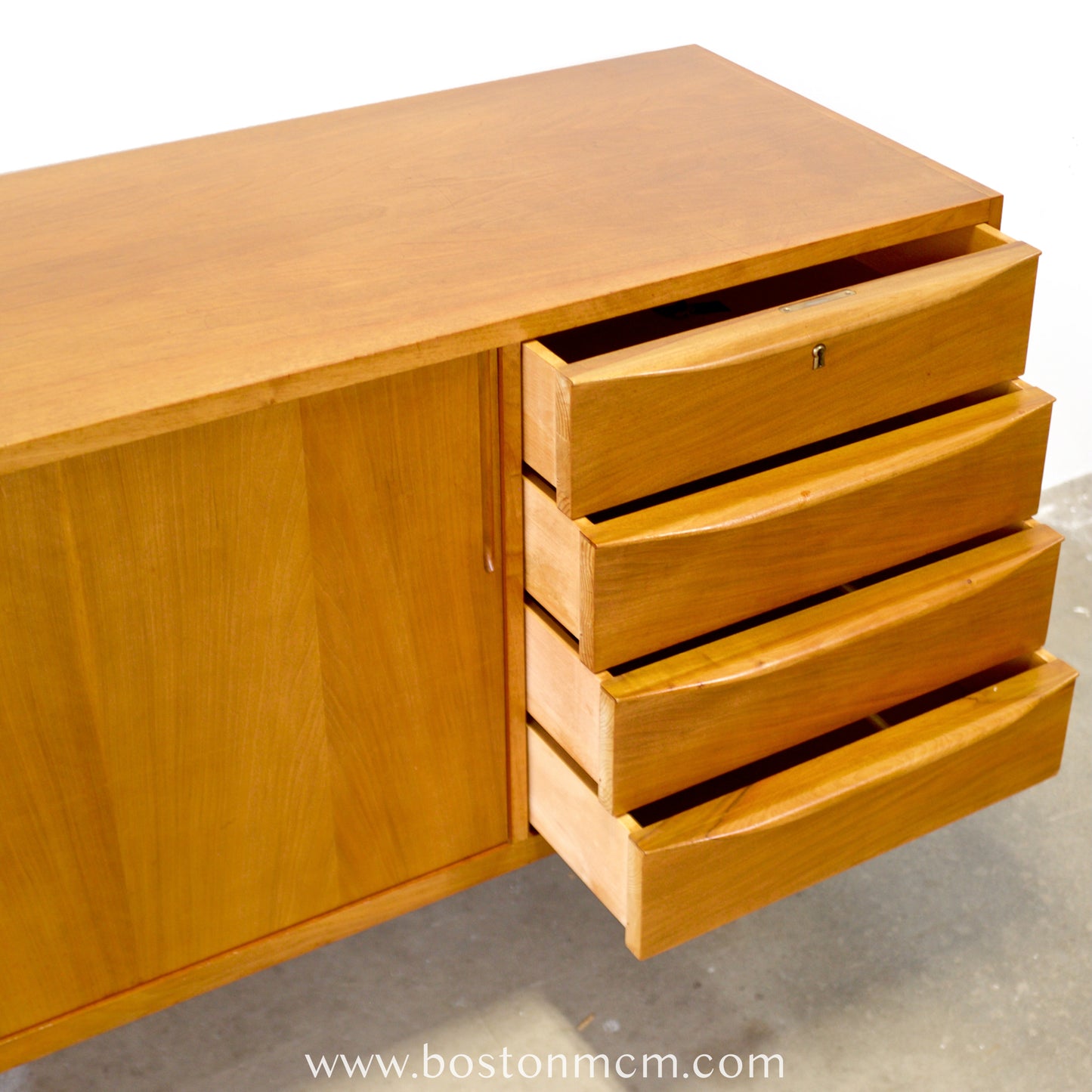 Deutsche Werkstätten Hellerau Oak Sideboard Designed by Franz Ehrlich - #A1861