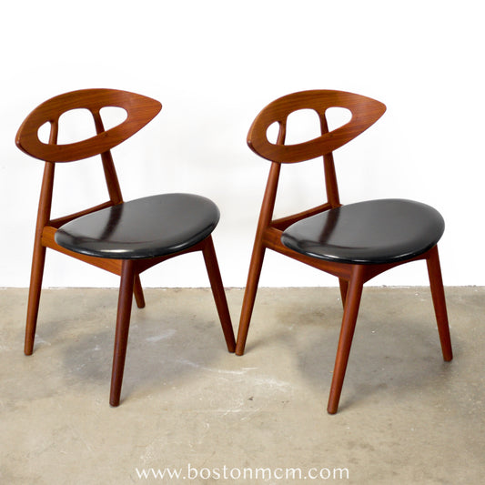 Ivan Gern Møbelfabrik Pair of Model #84 "Eye" Chairs Designed by Ejvind A. Johannson - #A2250
