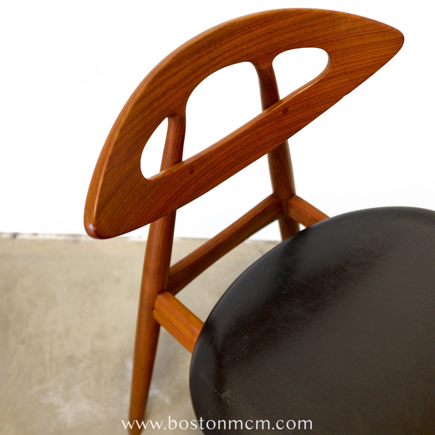 Ivan Gern Møbelfabrik Pair of Model #84 "Eye" Chairs Designed by Ejvind A. Johannson - #A2250