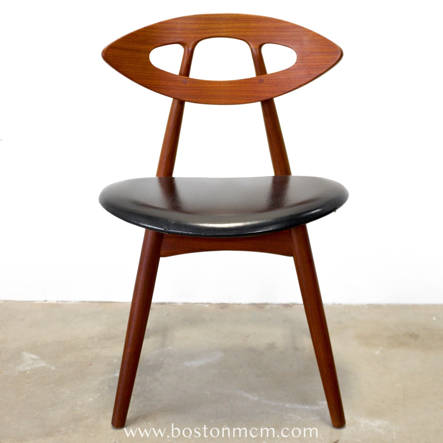 Ivan Gern Møbelfabrik Pair of Model #84 "Eye" Chairs Designed by Ejvind A. Johannson - #A2250