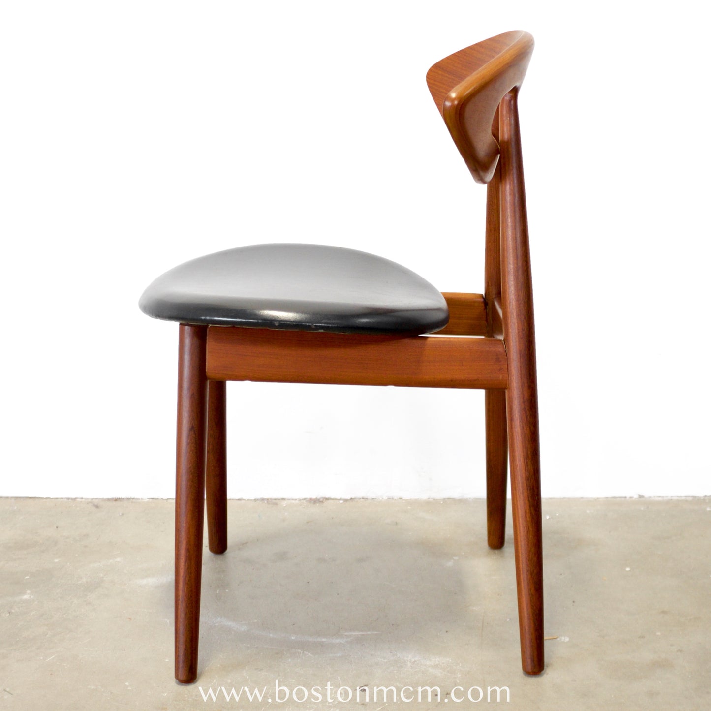 Ivan Gern Møbelfabrik Pair of Model #84 "Eye" Chairs Designed by Ejvind A. Johannson - #A2250