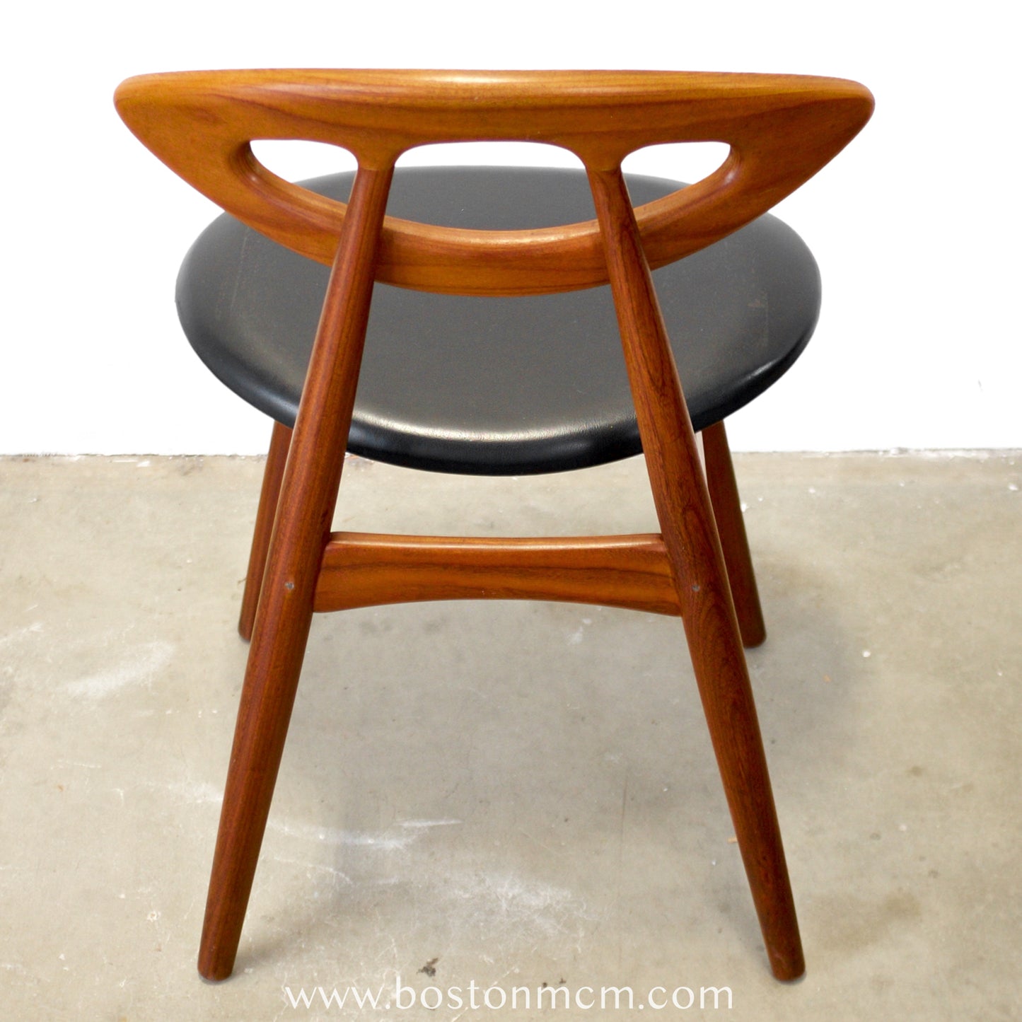 Ivan Gern Møbelfabrik Pair of Model #84 "Eye" Chairs Designed by Ejvind A. Johannson - #A2250
