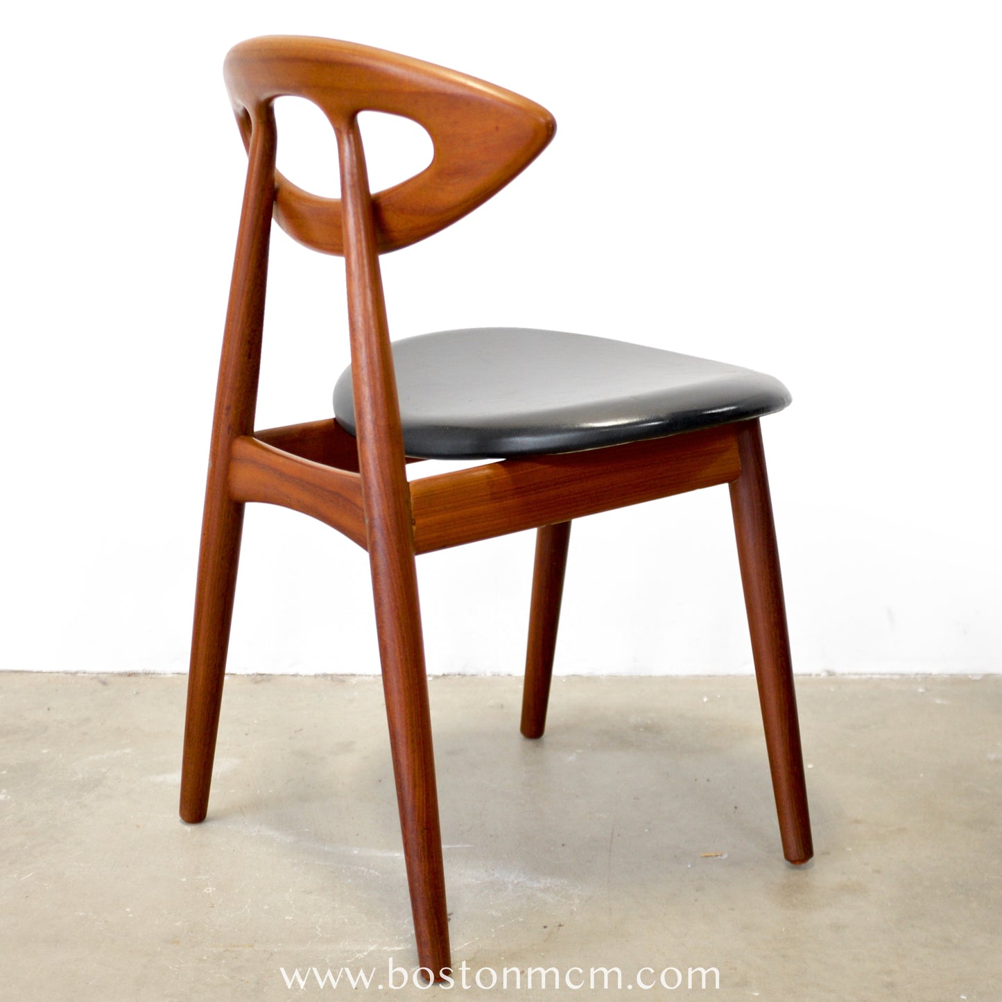 Ivan Gern Møbelfabrik Pair of Model #84 "Eye" Chairs Designed by Ejvind A. Johannson - #A2250