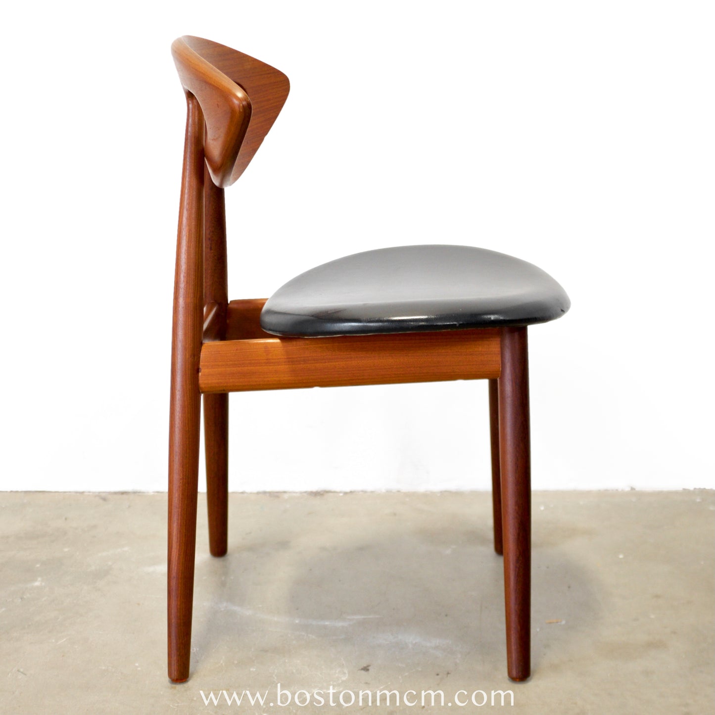 Ivan Gern Møbelfabrik Pair of Model #84 "Eye" Chairs Designed by Ejvind A. Johannson - #A2250