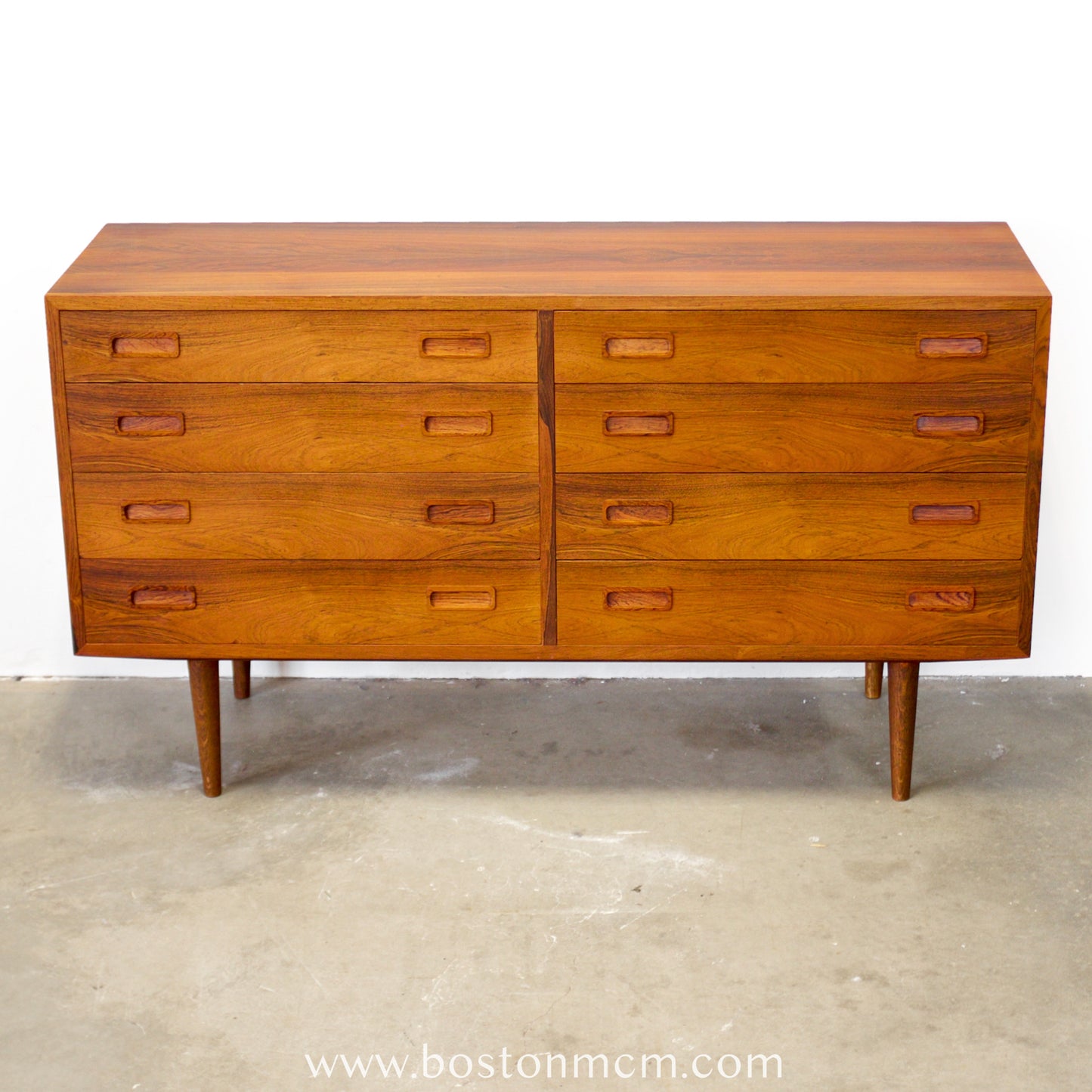 Hundevad & Co. Rosewood Model HU 40/16 Low Dresser Designed by Carlo Jensen