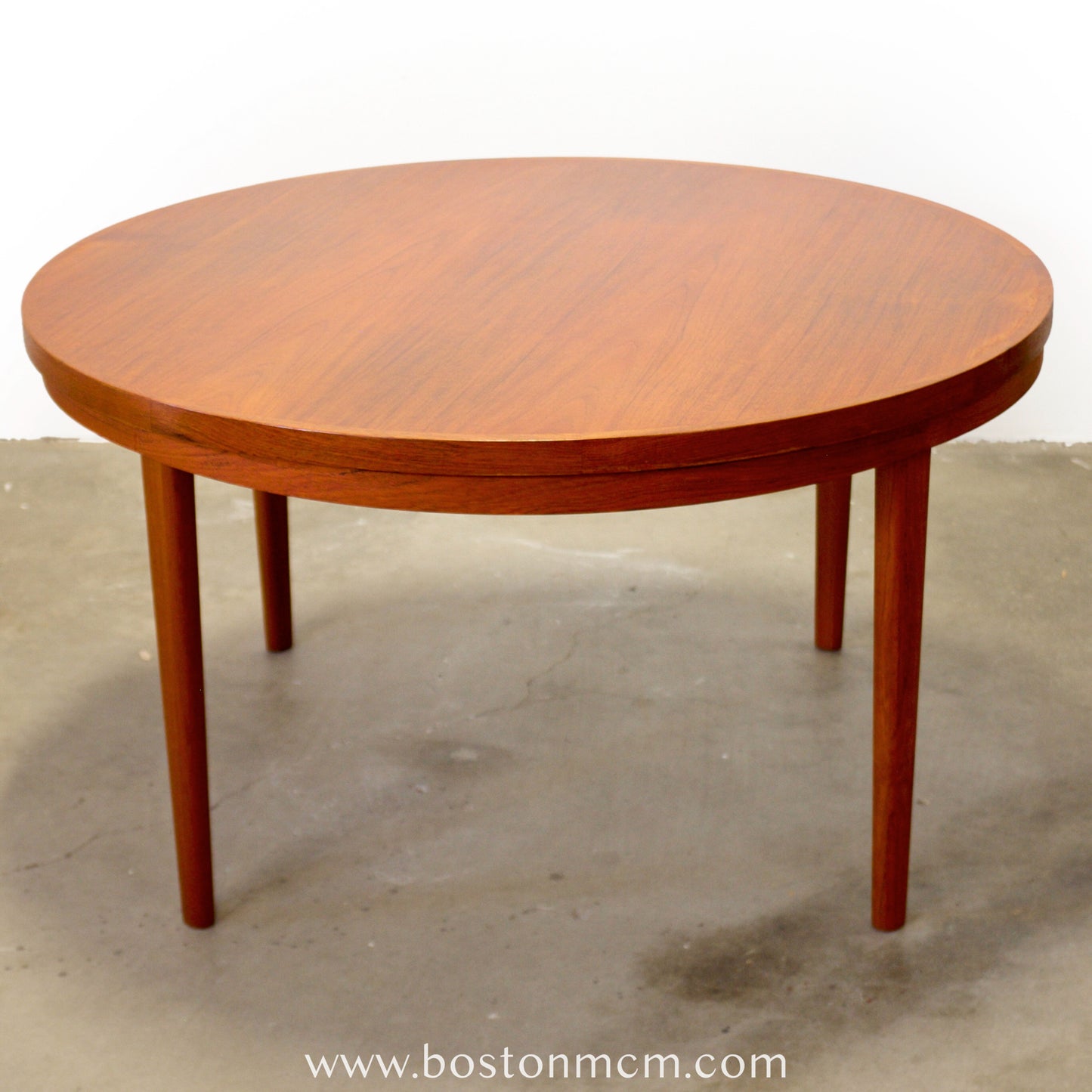 Dyrlund “Lotus” Round Dining Table with Hidden Expandable Leaves - #A2261