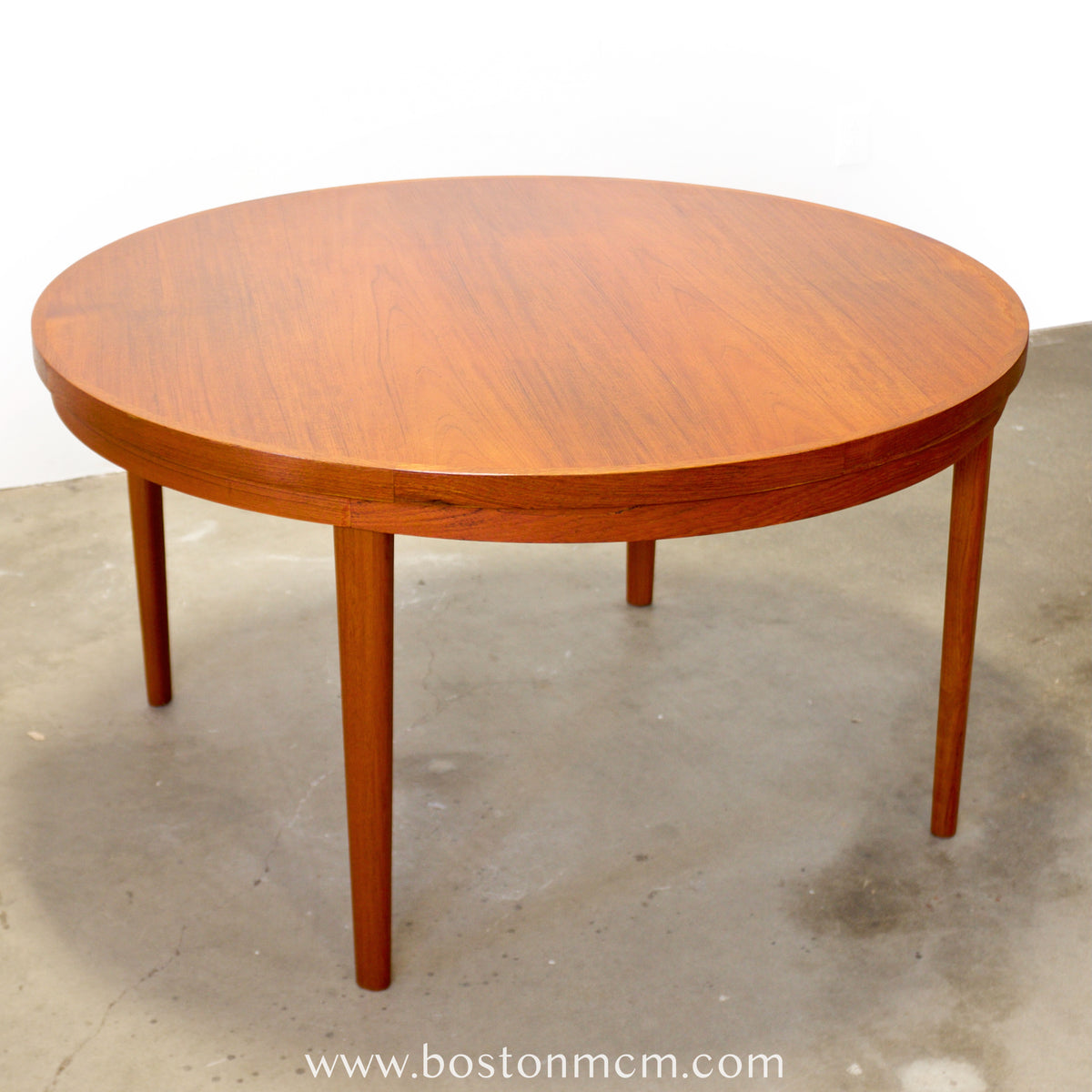 Dyrlund “Lotus” Round Dining Table with Hidden Expandable Leaves - #A2261