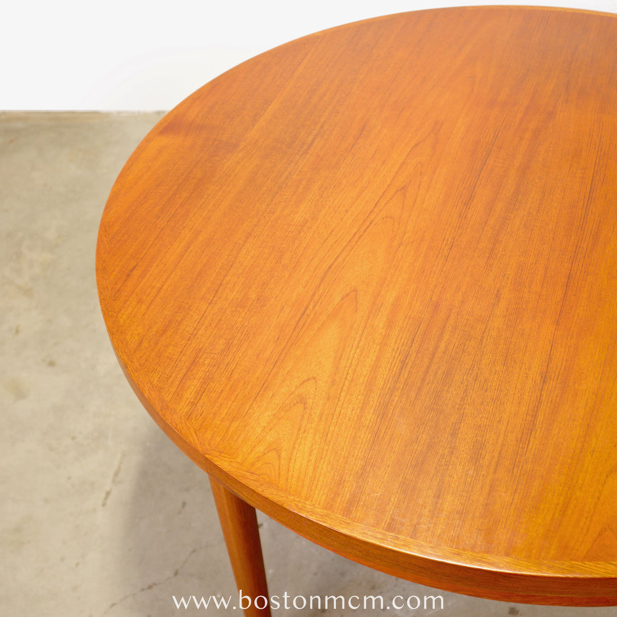 Dyrlund “Lotus” Round Dining Table with Hidden Expandable Leaves - #A2261