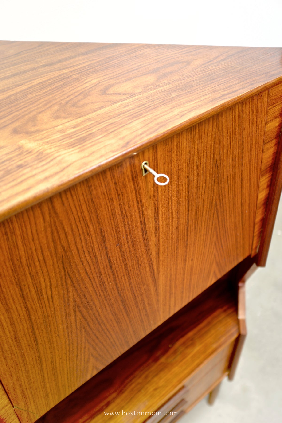 Danish Rosewood Corner Cabinet in the style of Omann Jun. Møbelfabrik / Gunni Omann - #A1855