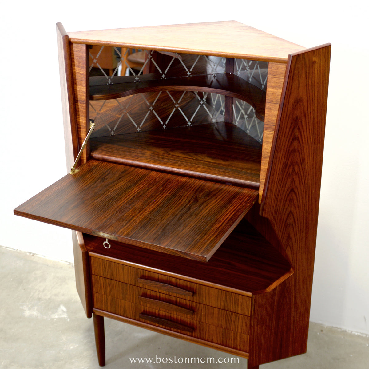 Danish Rosewood Corner Cabinet in the style of Omann Jun. Møbelfabrik / Gunni Omann - #A1855