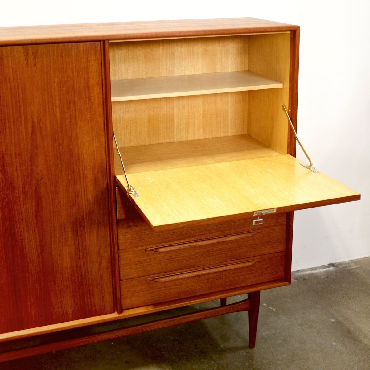RT Möbel Highboard / Tall Sideboard Designed by Heinrich Riesenpatt - #A2104