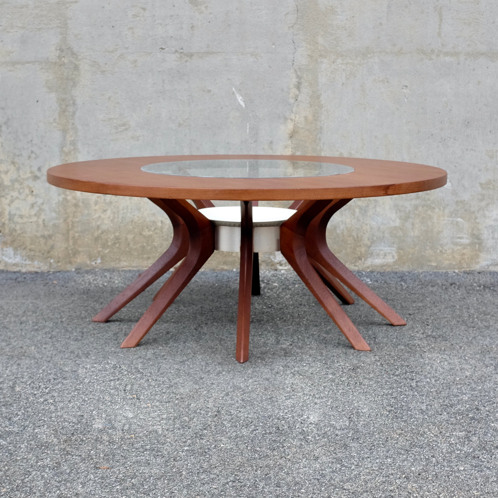 Mid Century Modern Vintage Broyhill