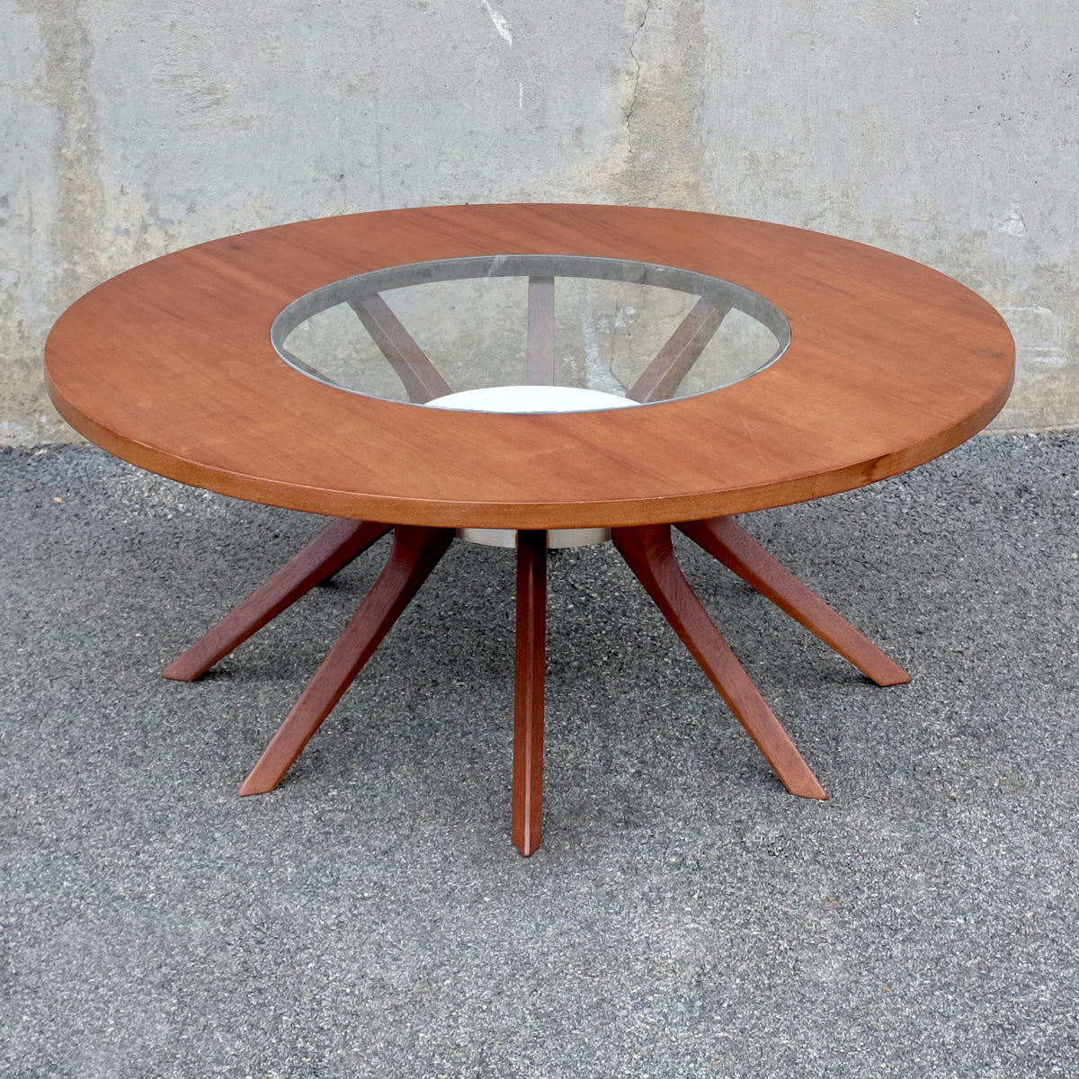 Mid Century Modern Vintage Broyhill 