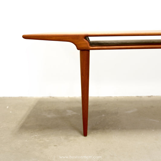 Omann Jun. Møbelfabrik Model 107 Coffee Table Designed by Gunni Omann - #A2134