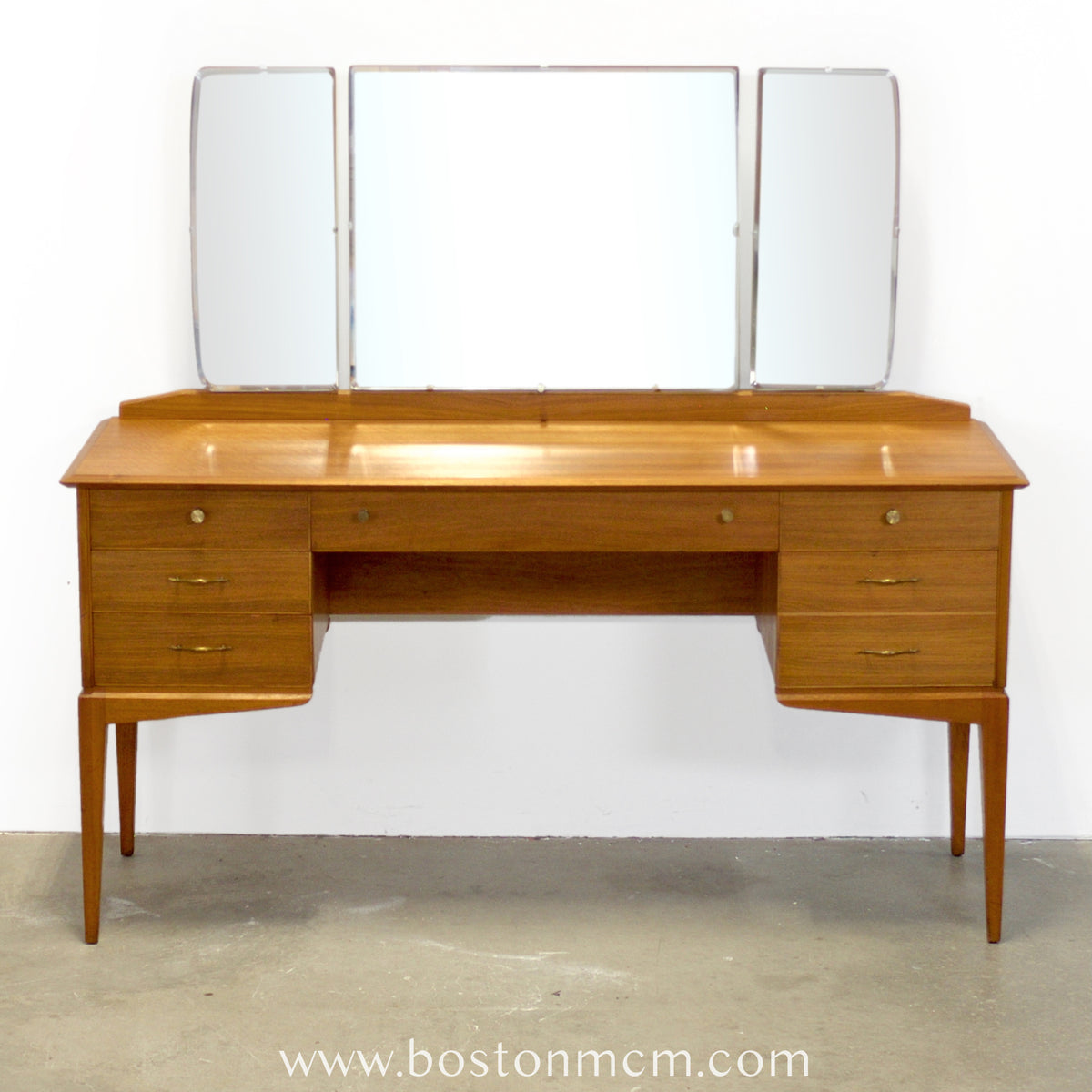 Alfred Cox, Ltd. Walnut Vanity with Triptych Mirror - #A2332