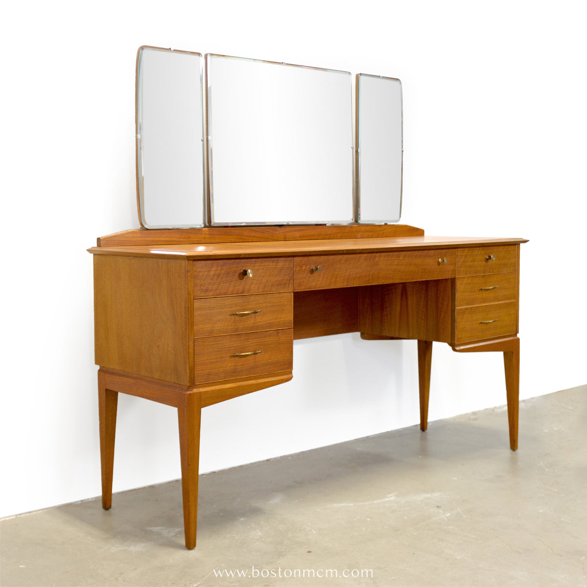 Alfred Cox, Ltd. Walnut Vanity with Triptych Mirror - #A2332