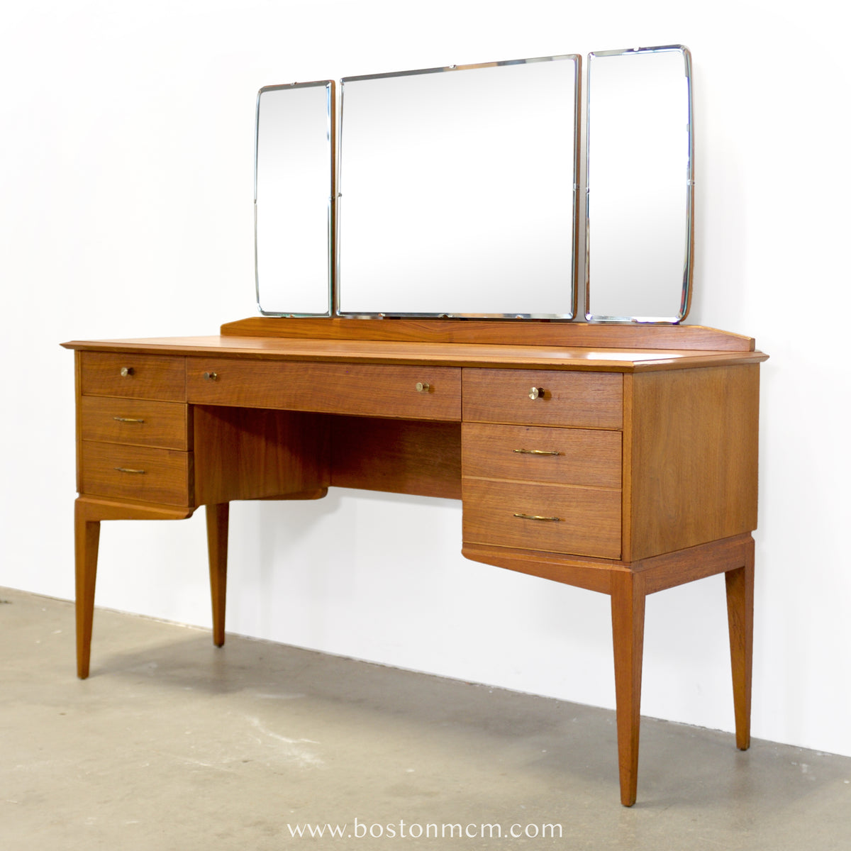 Alfred Cox, Ltd. Walnut Vanity with Triptych Mirror - #A2332