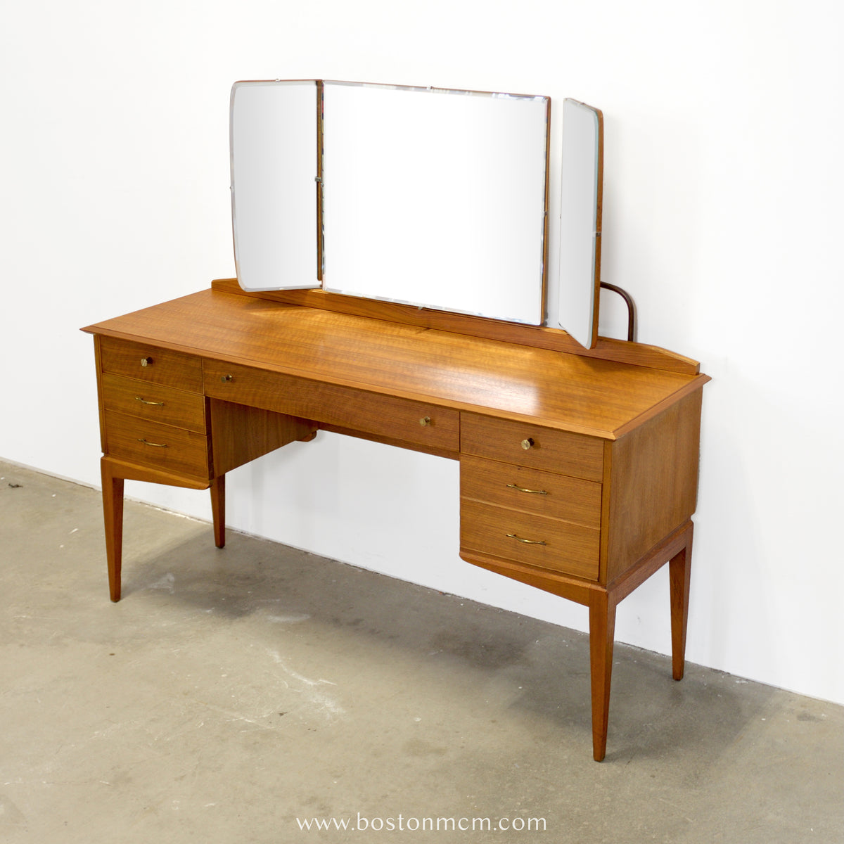 Alfred Cox, Ltd. Walnut Vanity with Triptych Mirror - #A2332