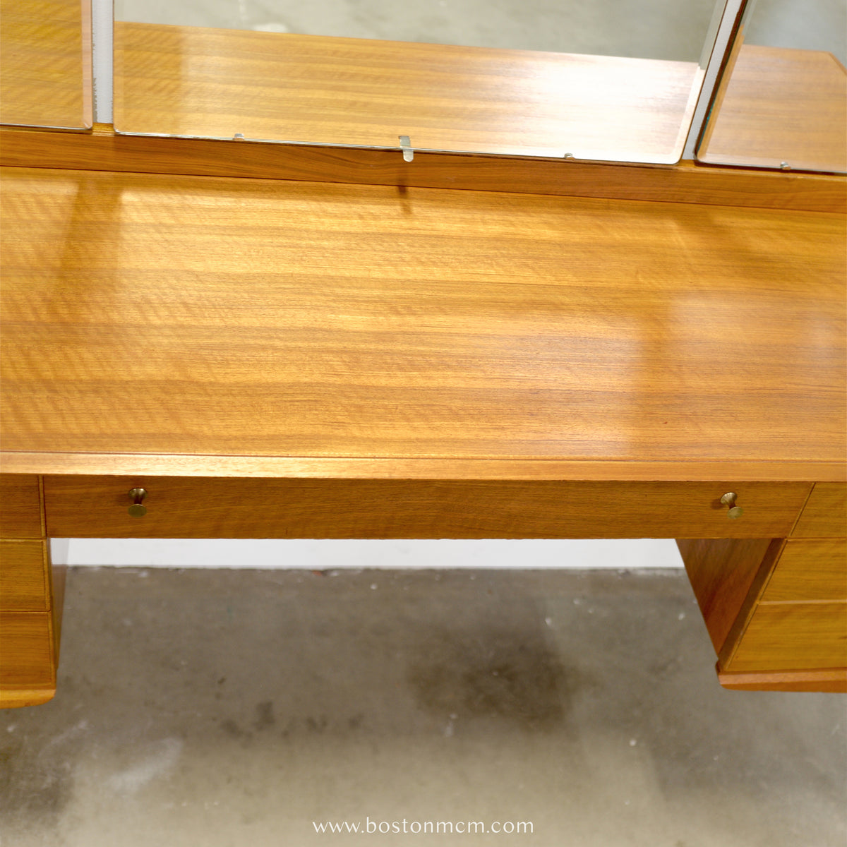 Alfred Cox, Ltd. Walnut Vanity with Triptych Mirror - #A2332