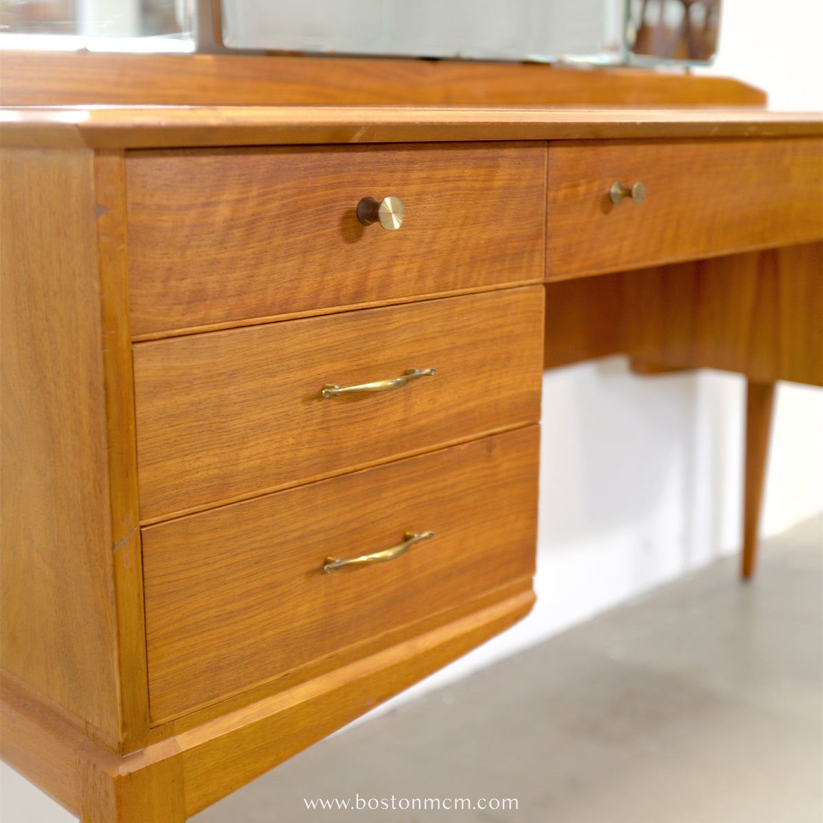 Alfred Cox, Ltd. Walnut Vanity with Triptych Mirror - #A2332