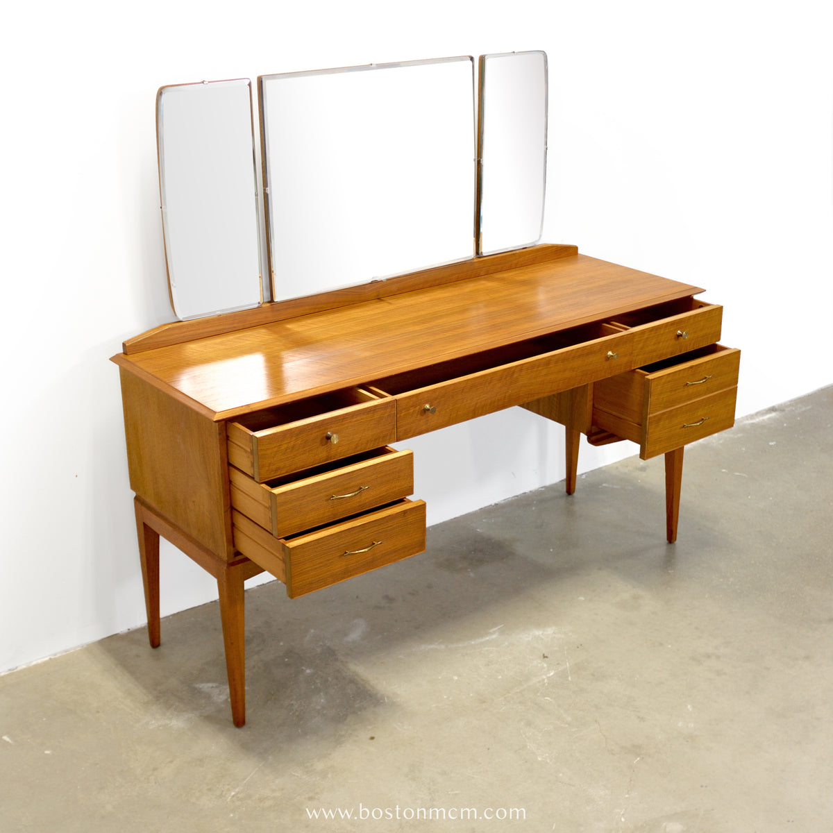 Alfred Cox, Ltd. Walnut Vanity with Triptych Mirror - #A2332