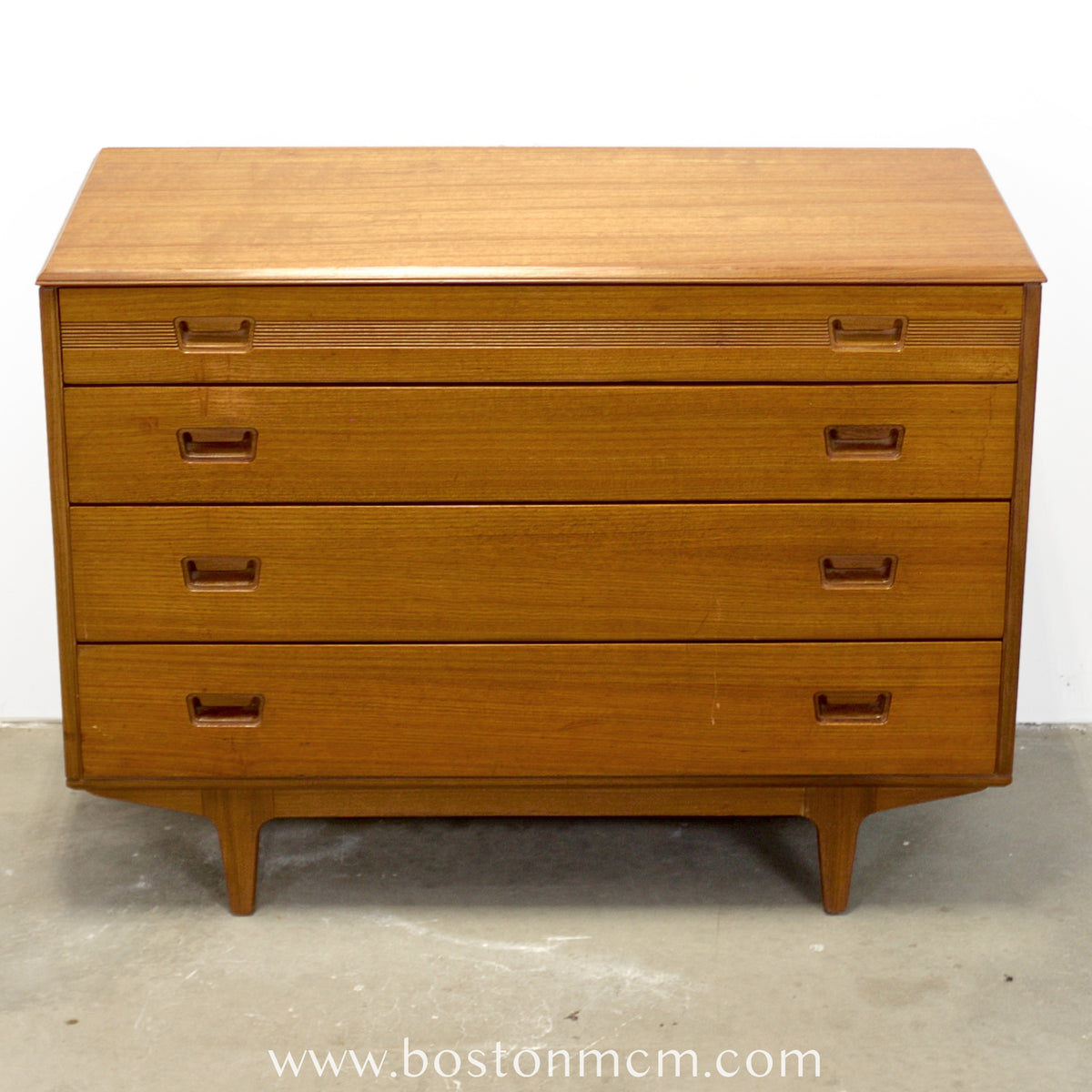 Butilux 4 Drawer Dresser - #A2306
