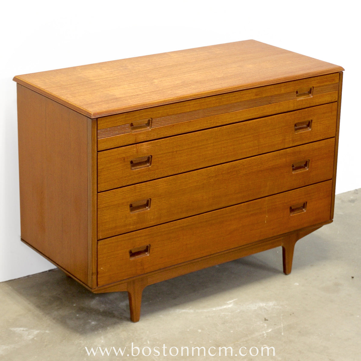 Butilux 4 Drawer Dresser - #A2306