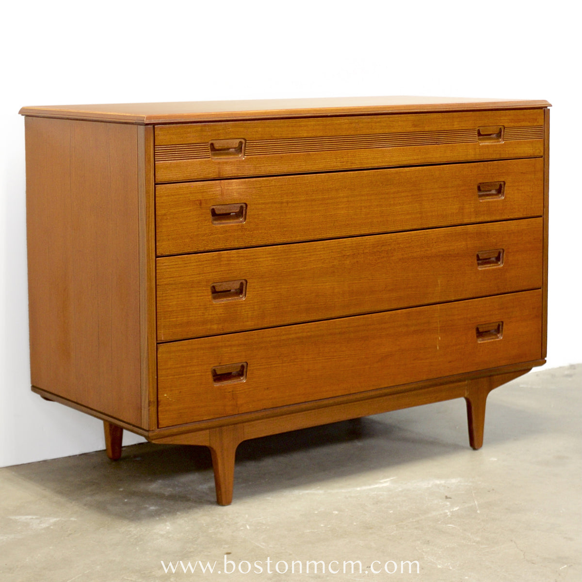 Butilux 4 Drawer Dresser - #A2306