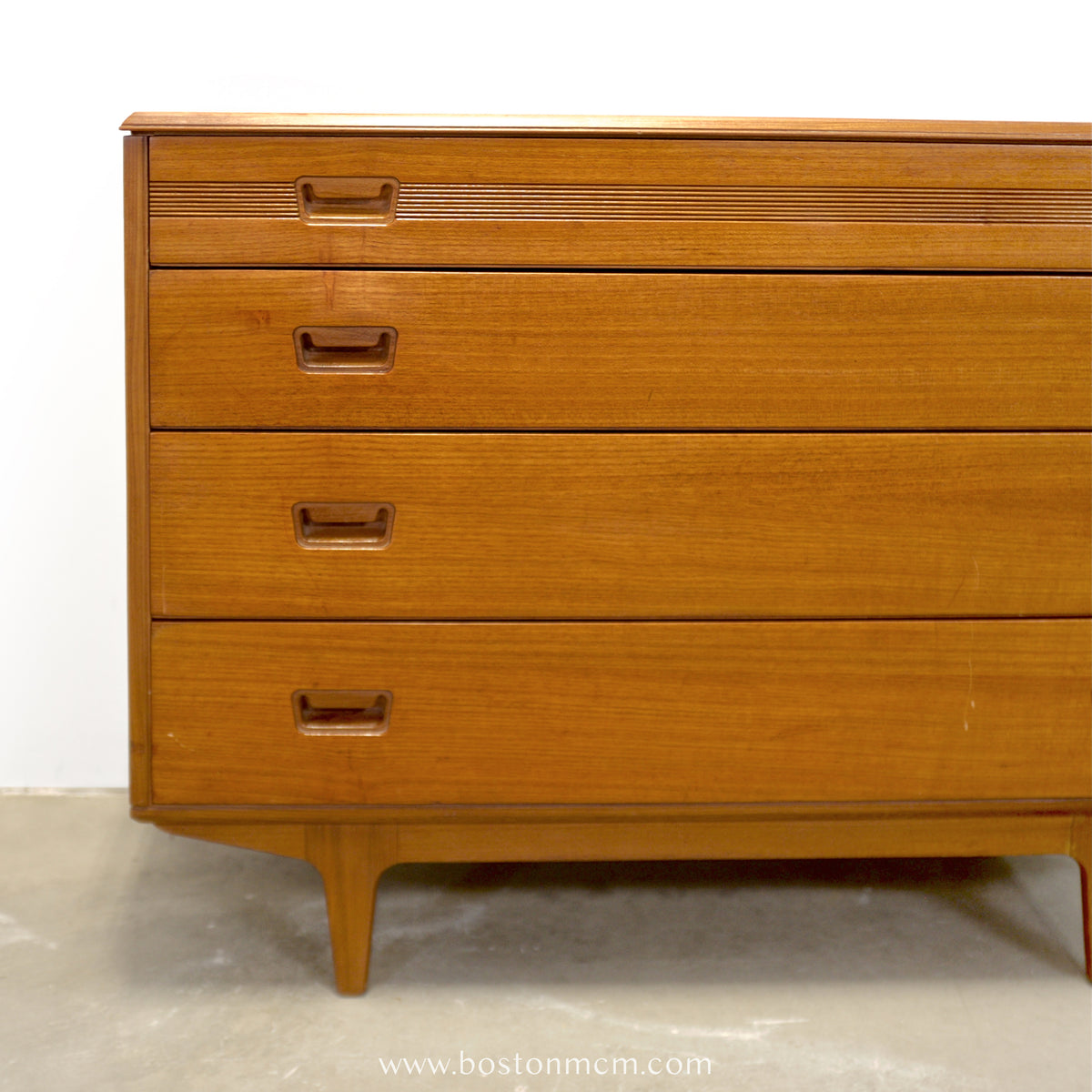 Butilux 4 Drawer Dresser - #A2306