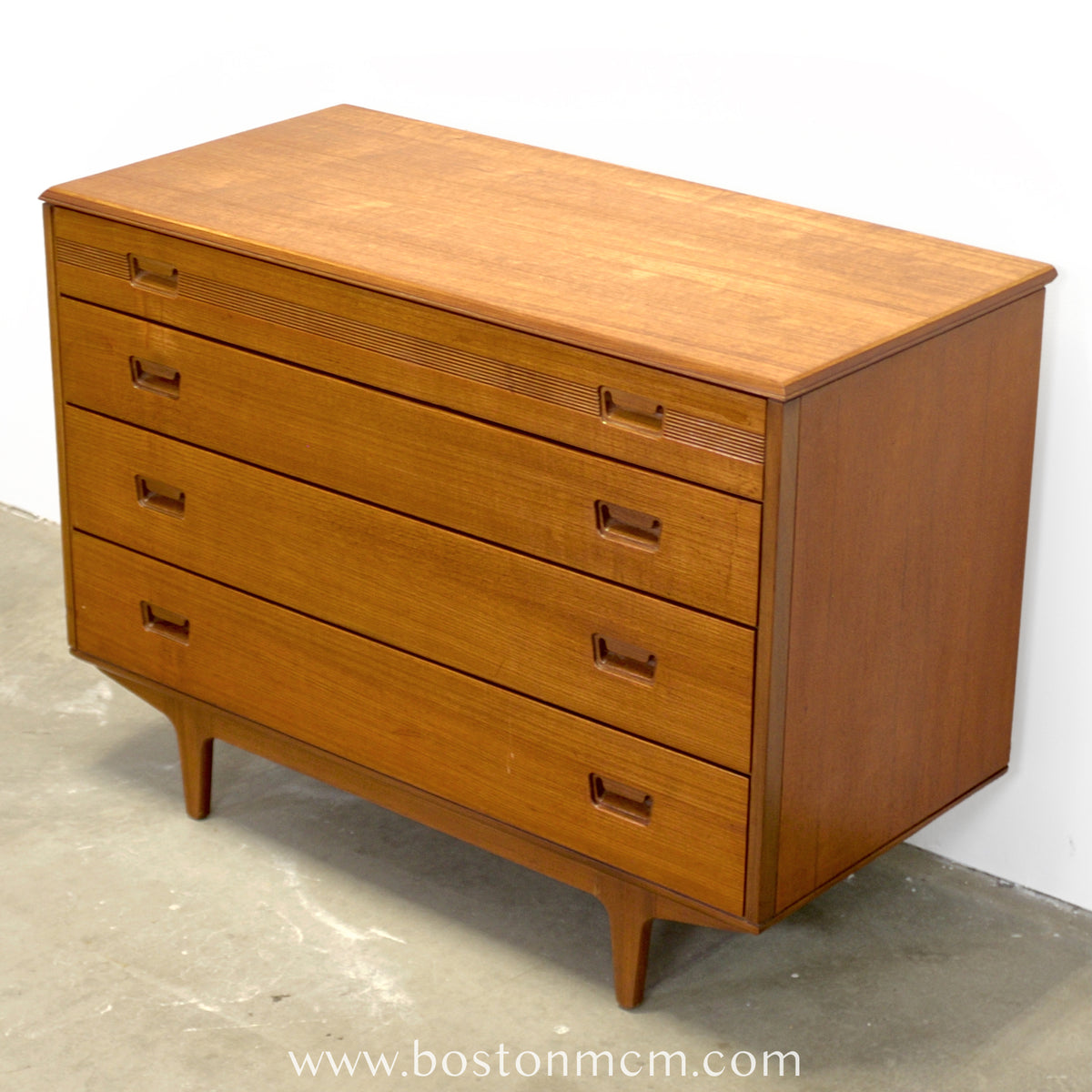 Butilux 4 Drawer Dresser - #A2306