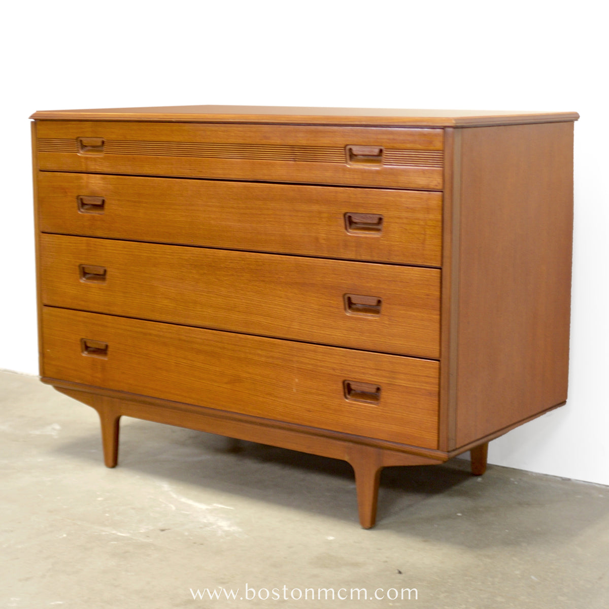 Butilux 4 Drawer Dresser - #A2306