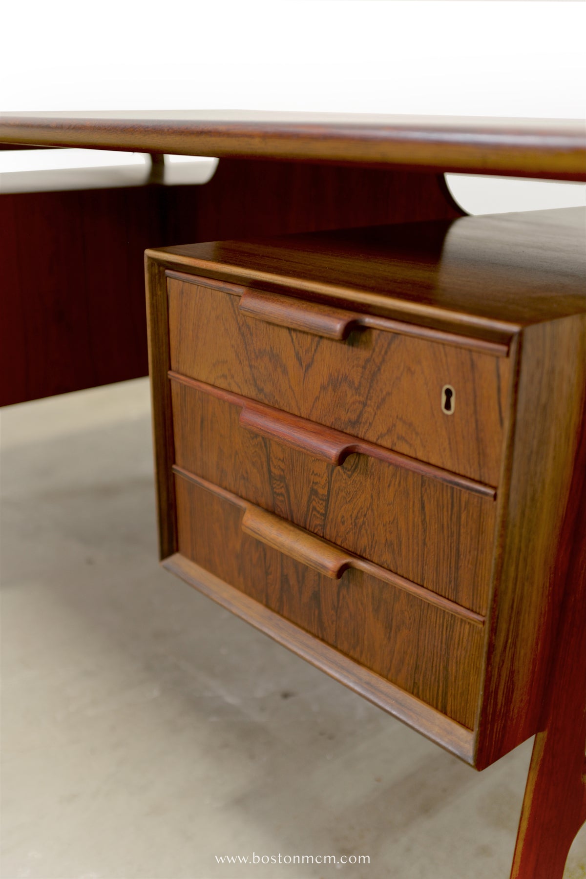 Omann Jun. Møbelfabrik  Model No. 75 Rosewood Desk - #A2251