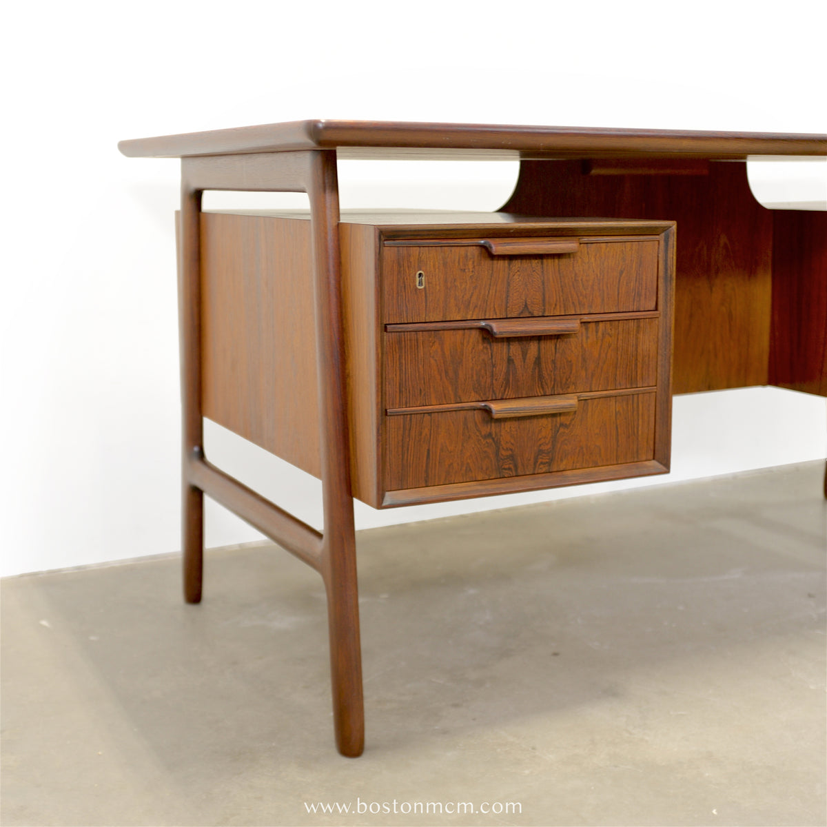 Omann Jun. Møbelfabrik  Model No. 75 Rosewood Desk - #A2251