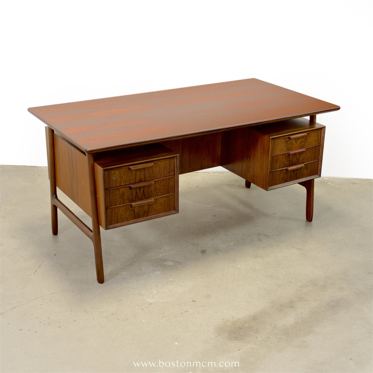 Omann Jun. Møbelfabrik  Model No. 75 Rosewood Desk - #A2251
