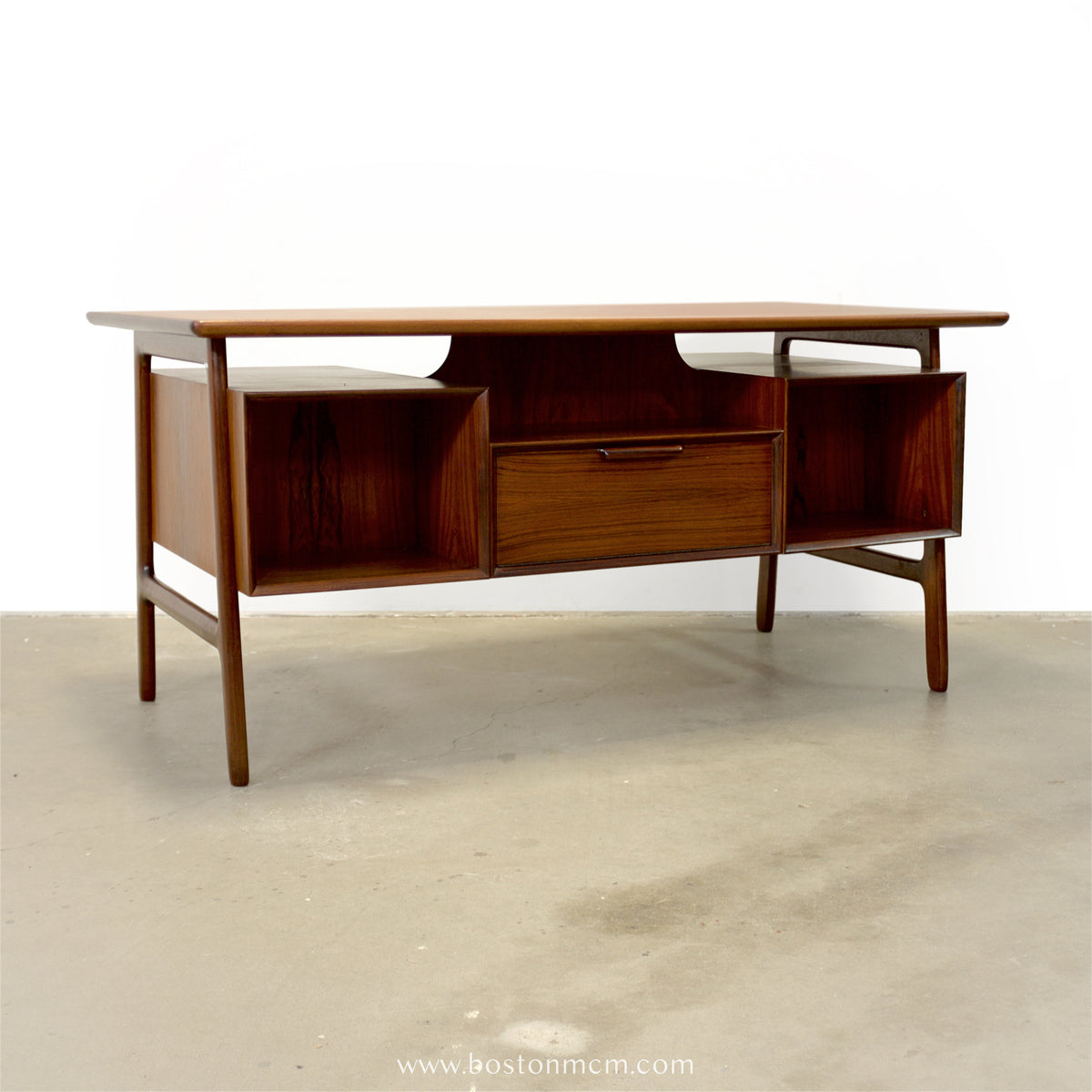 Omann Jun. Møbelfabrik  Model No. 75 Rosewood Desk - #A2251
