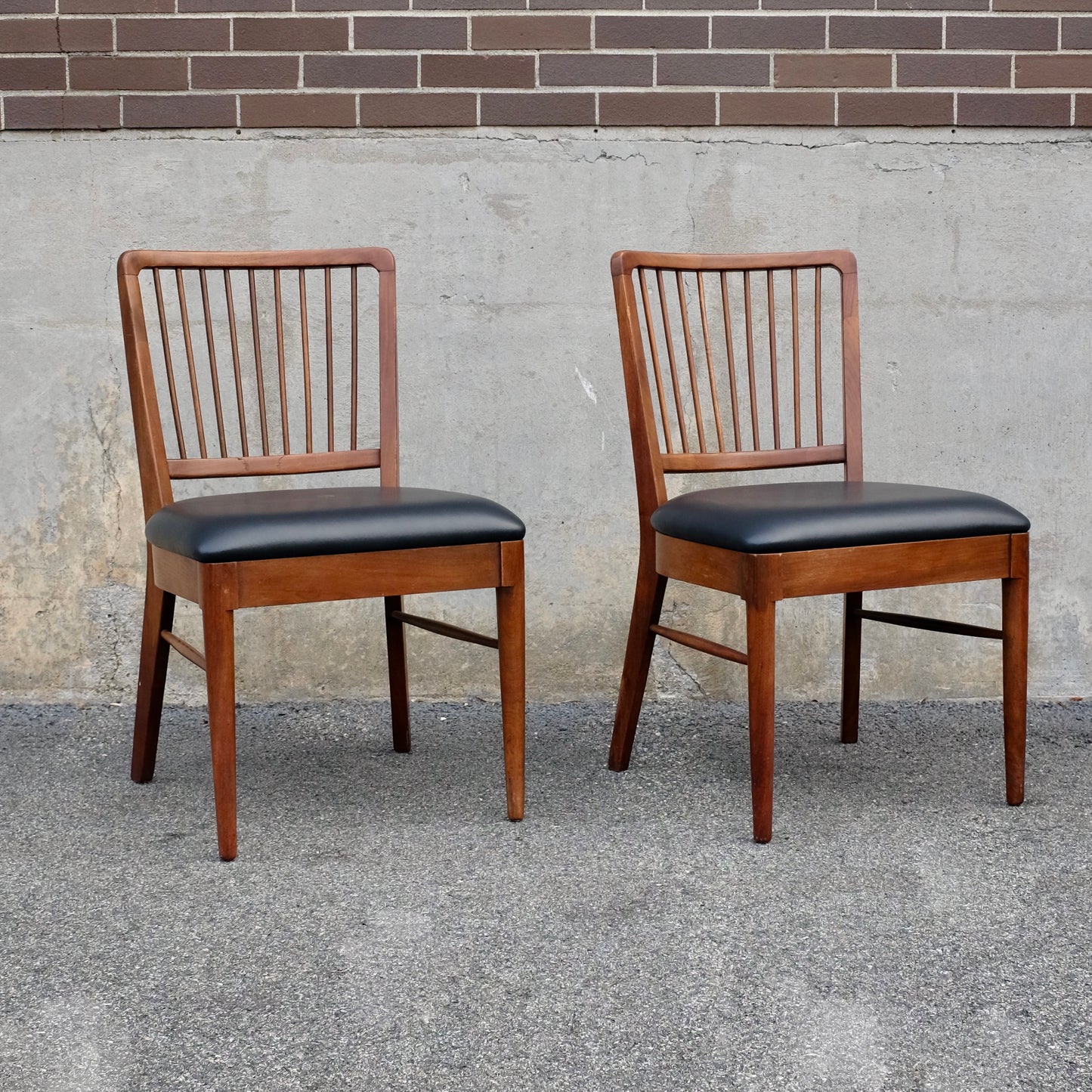 American of Martinsville "Dania" Pair of Dining Chairs