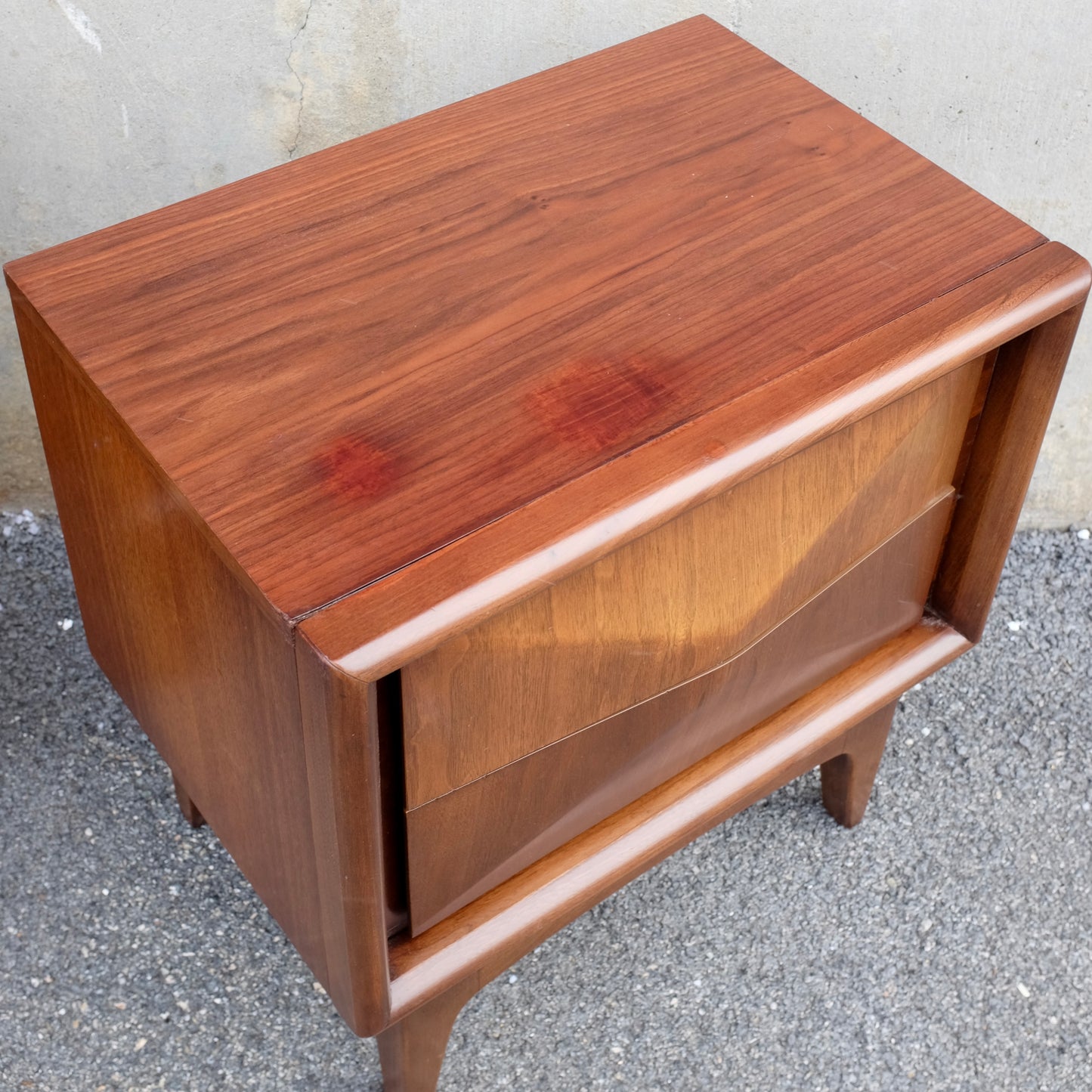 United Furniture Diamond Front Walnut Nightstands - a Pair